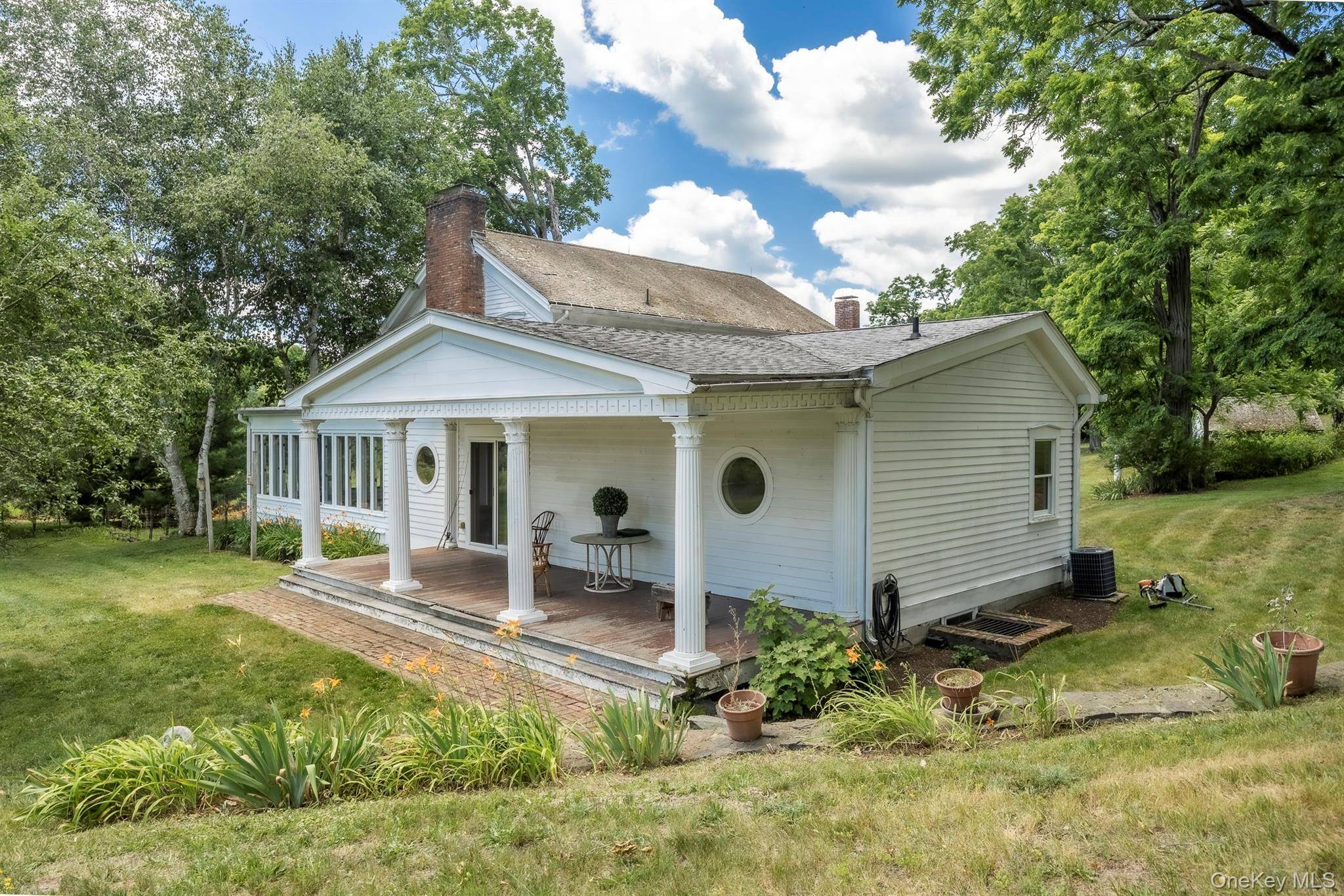 1197 Bulls Head RD, Clinton Corners, NY 12514