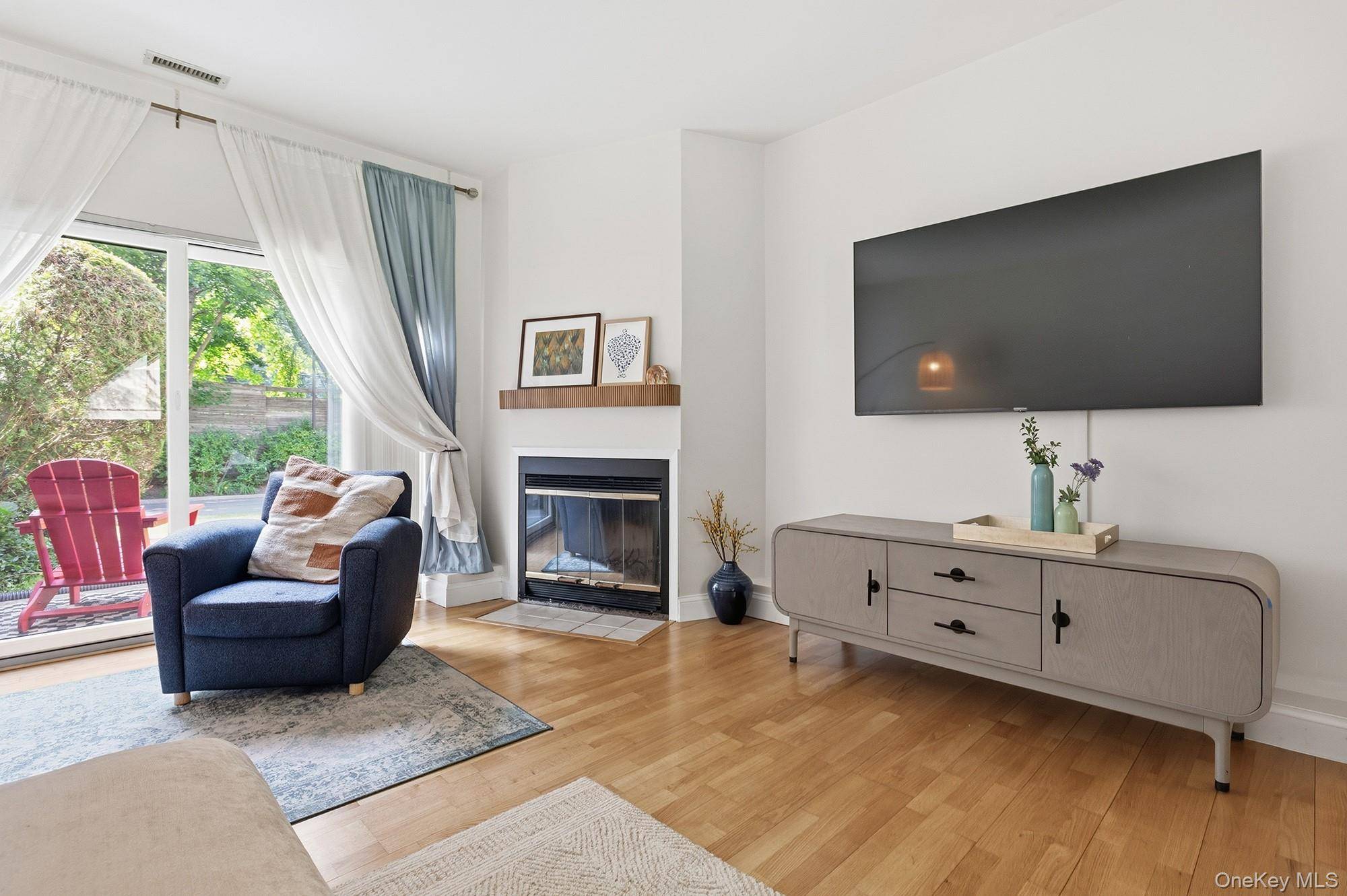 309 N Greeley AVE #5C, Chappaqua, NY 10514