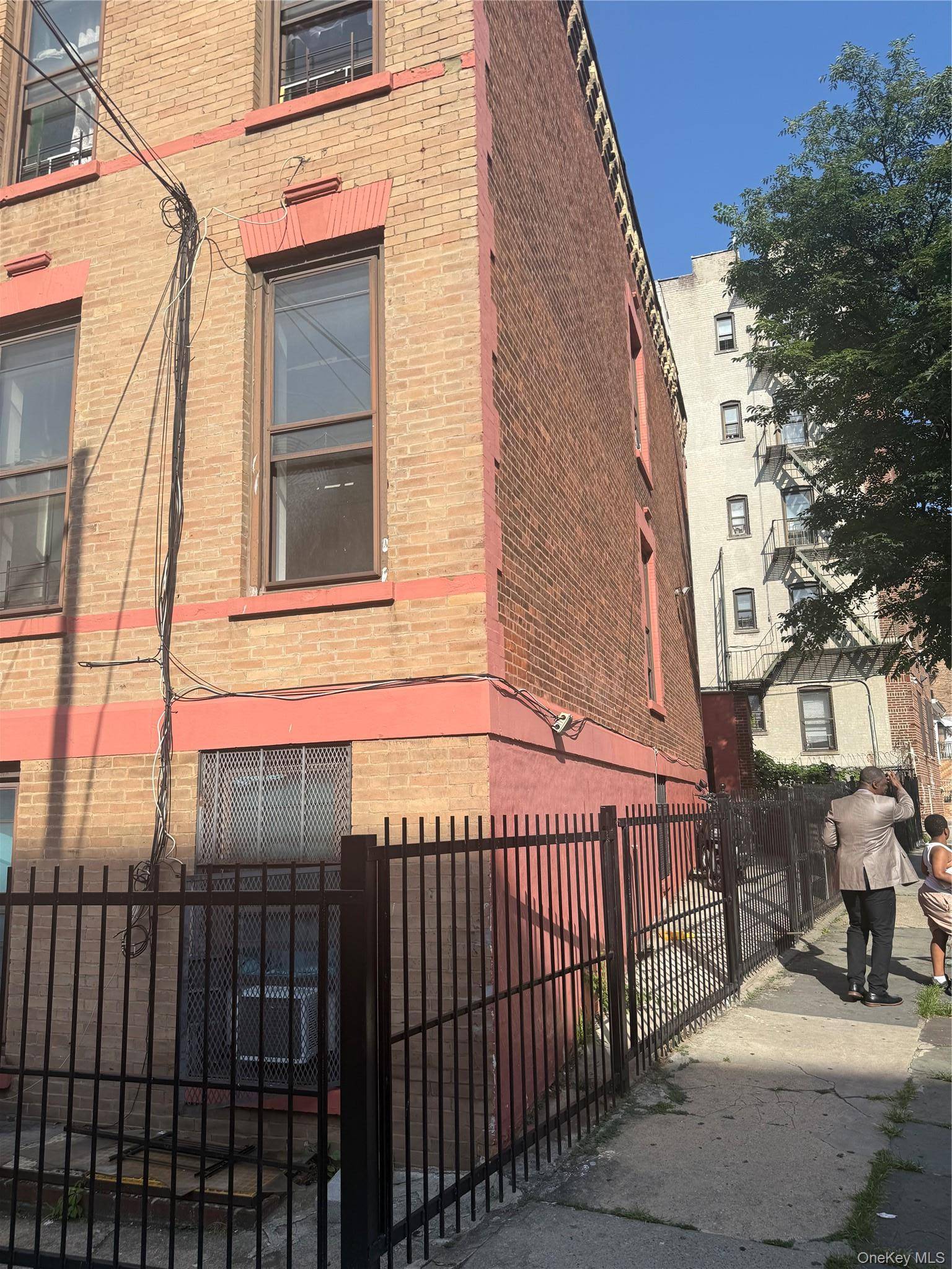 2186 Washington AVE, Bronx, NY 10457