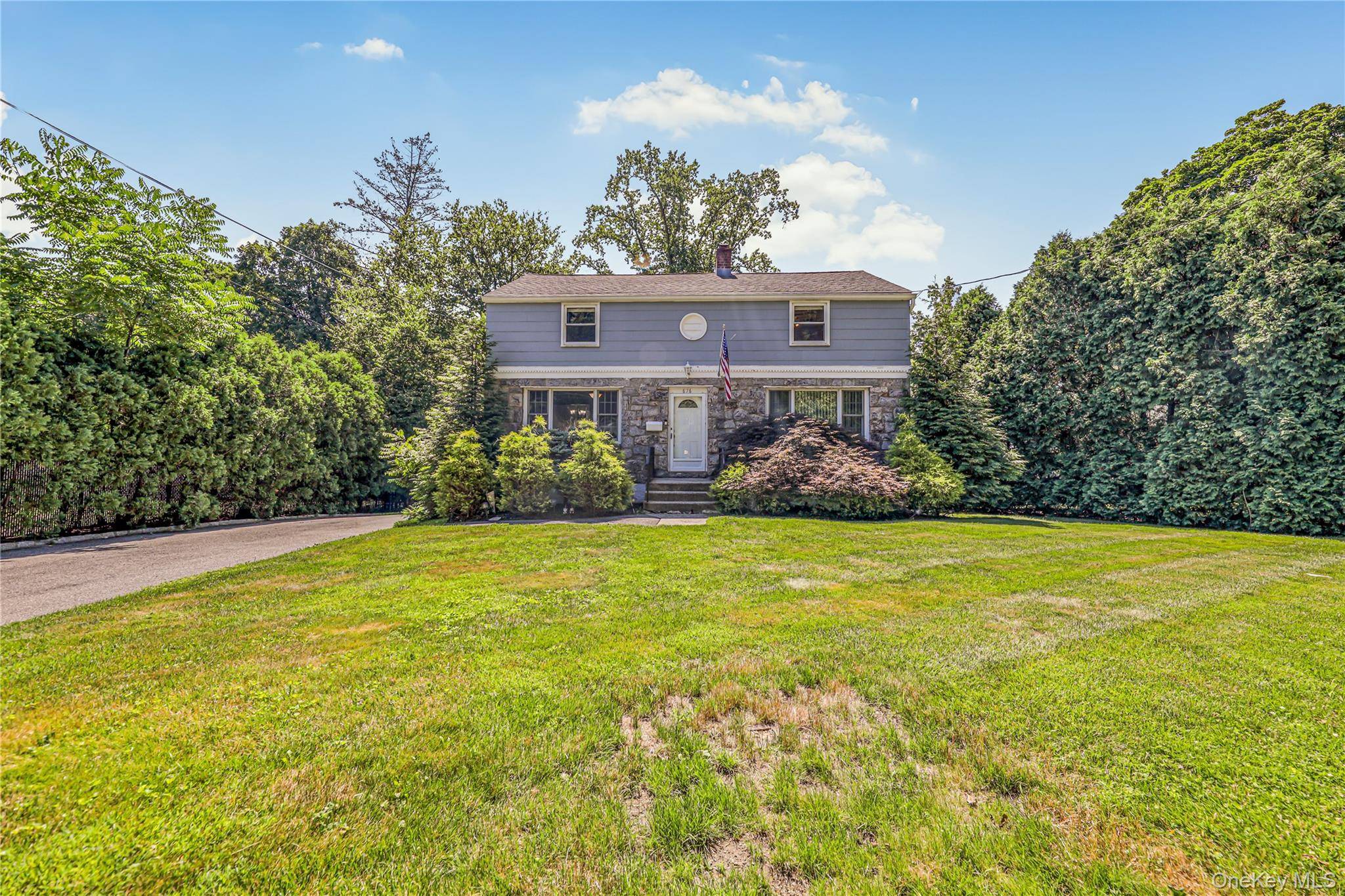 676 Scarsdale RD, Tuckahoe, NY 10707
