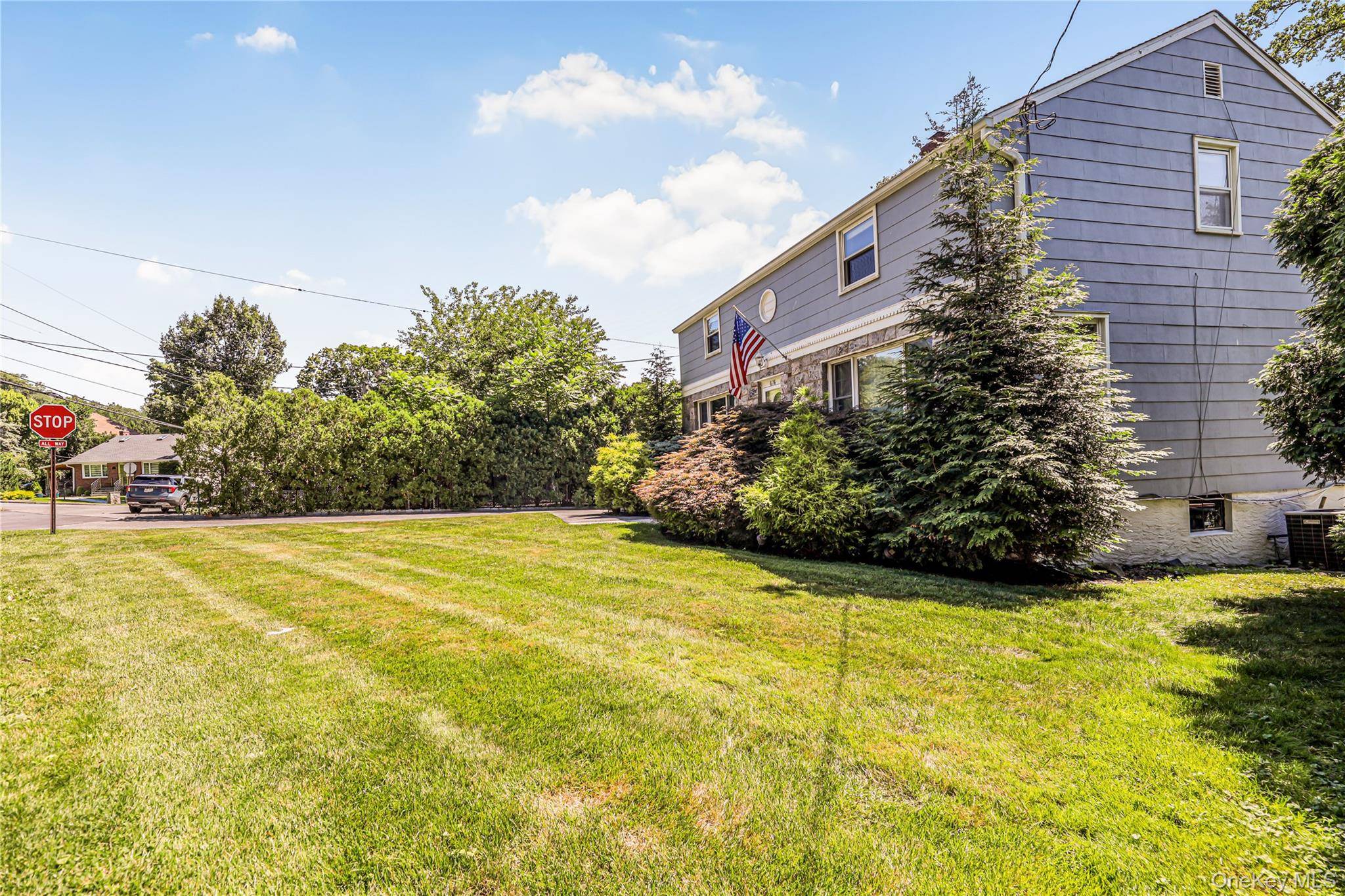 676 Scarsdale RD, Tuckahoe, NY 10707