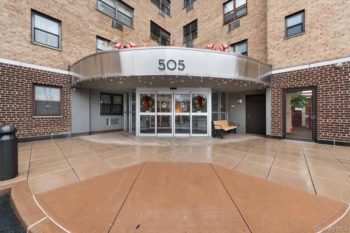 505 Central AVE #725, White Plains, NY 10606