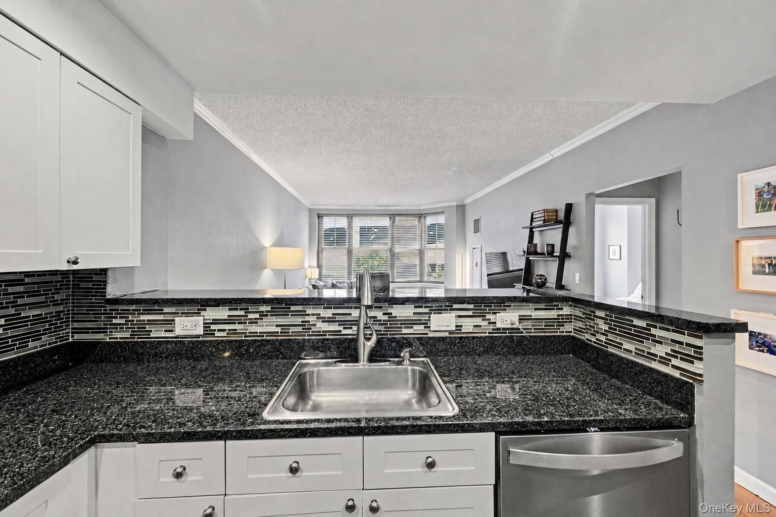 300 Mamaroneck AVE #419, White Plains, NY 10605