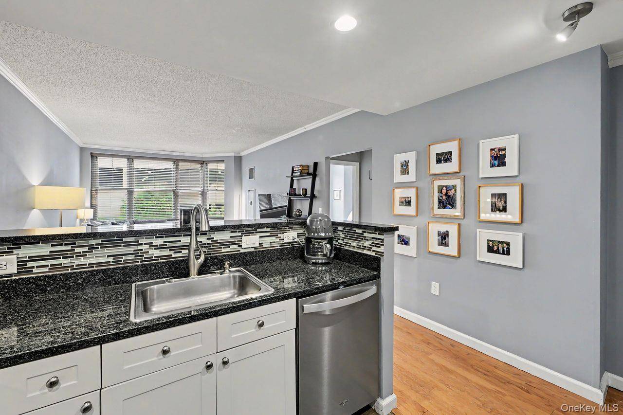 300 Mamaroneck AVE #419, White Plains, NY 10605