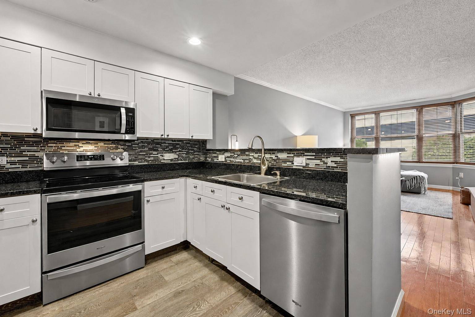 300 Mamaroneck AVE #419, White Plains, NY 10605
