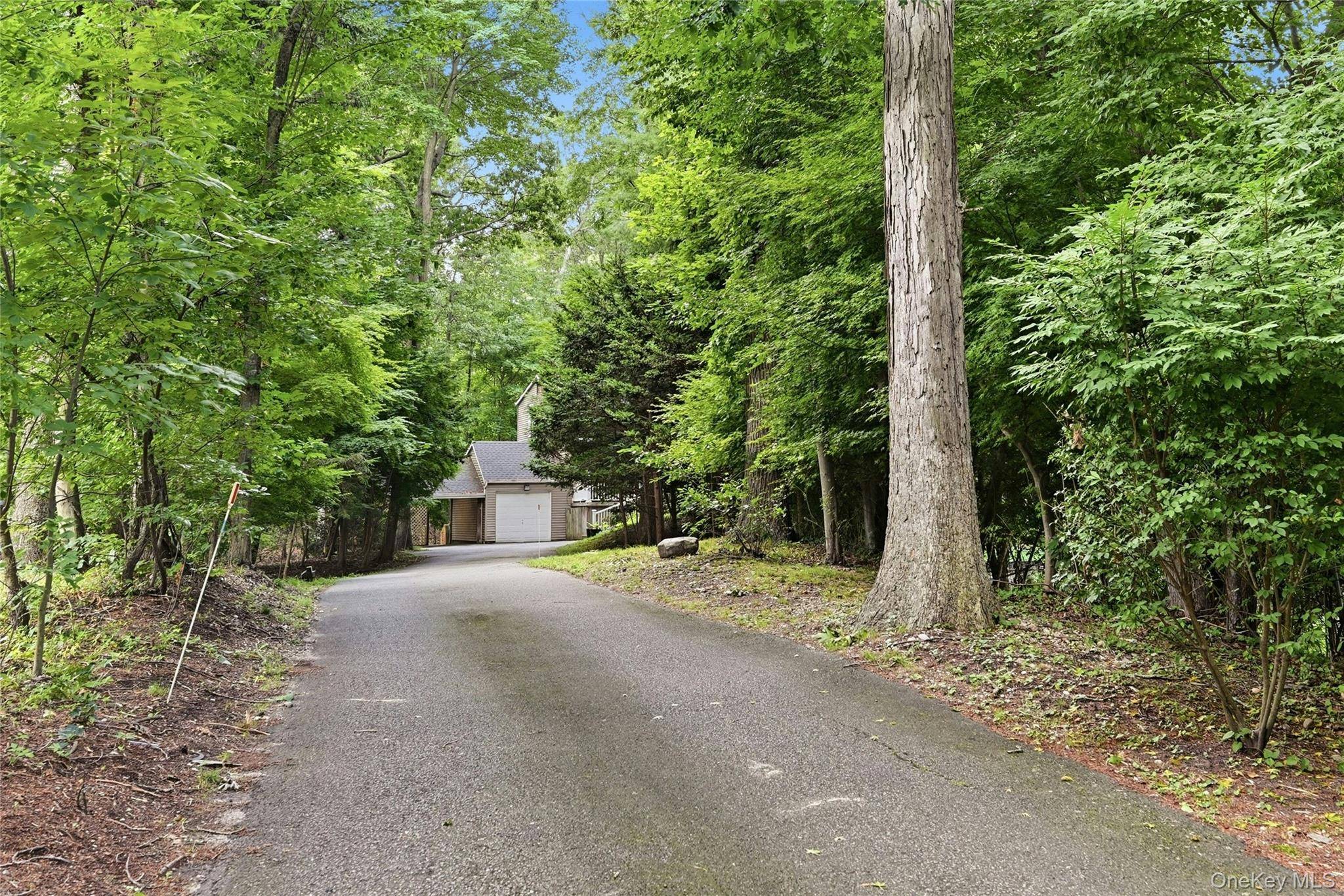 126 Bellecrest AVE, East Northport, NY 11731