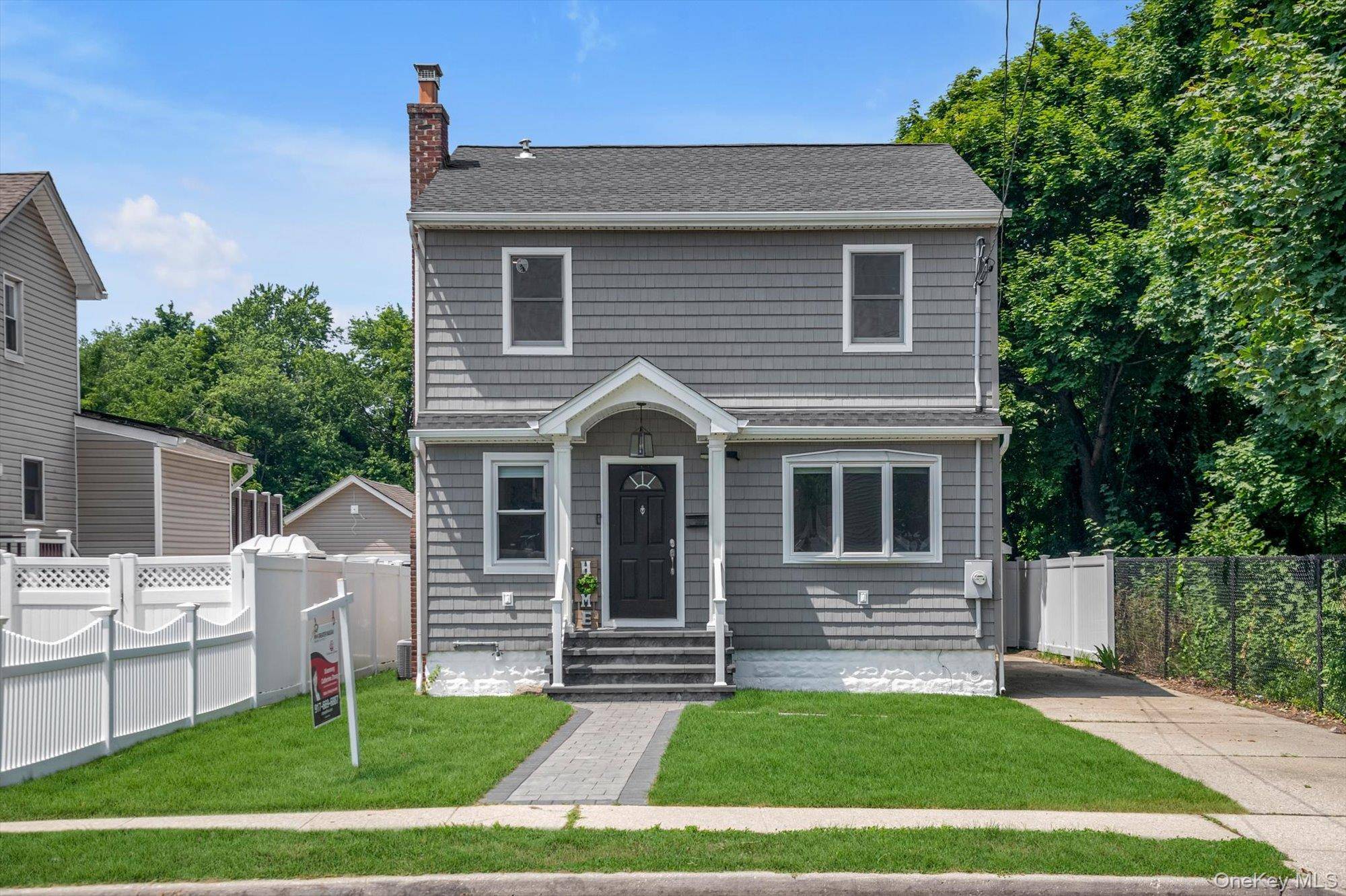 498 Farmers AVE, Bellmore, NY 11710