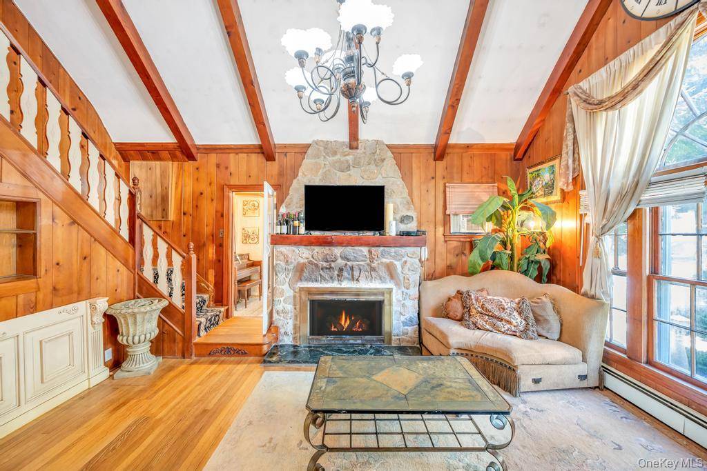 122 Dawn RD, Rocky Point, NY 11778
