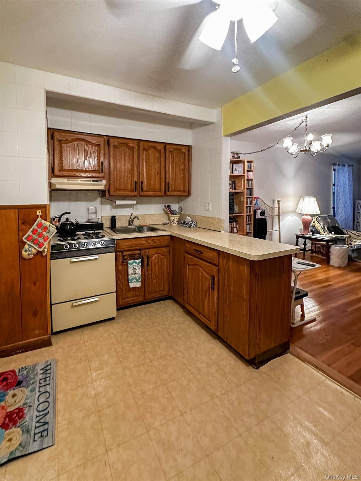 485 E Lincoln AVE #214, Mount Vernon, NY 10552