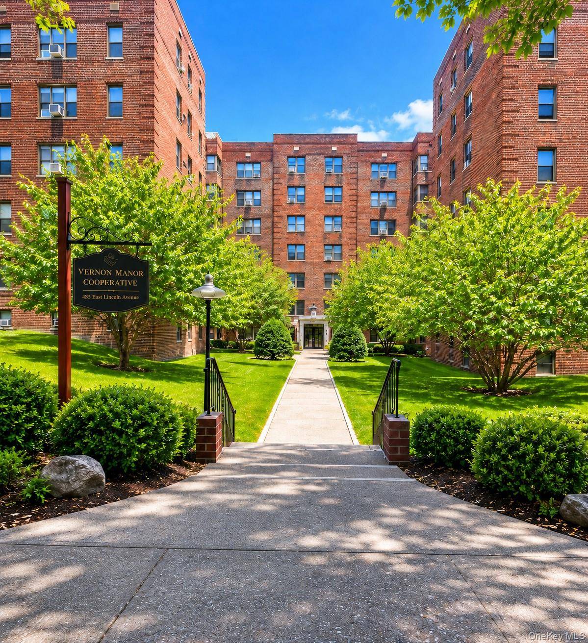 485 E Lincoln AVE #214, Mount Vernon, NY 10552