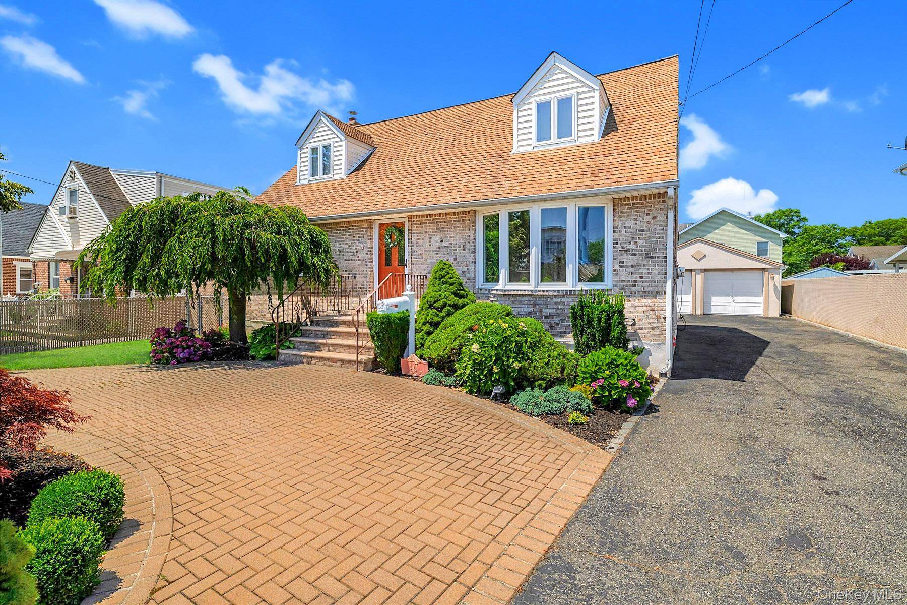 119 Caroline AVE, Franklin Square, NY 11010