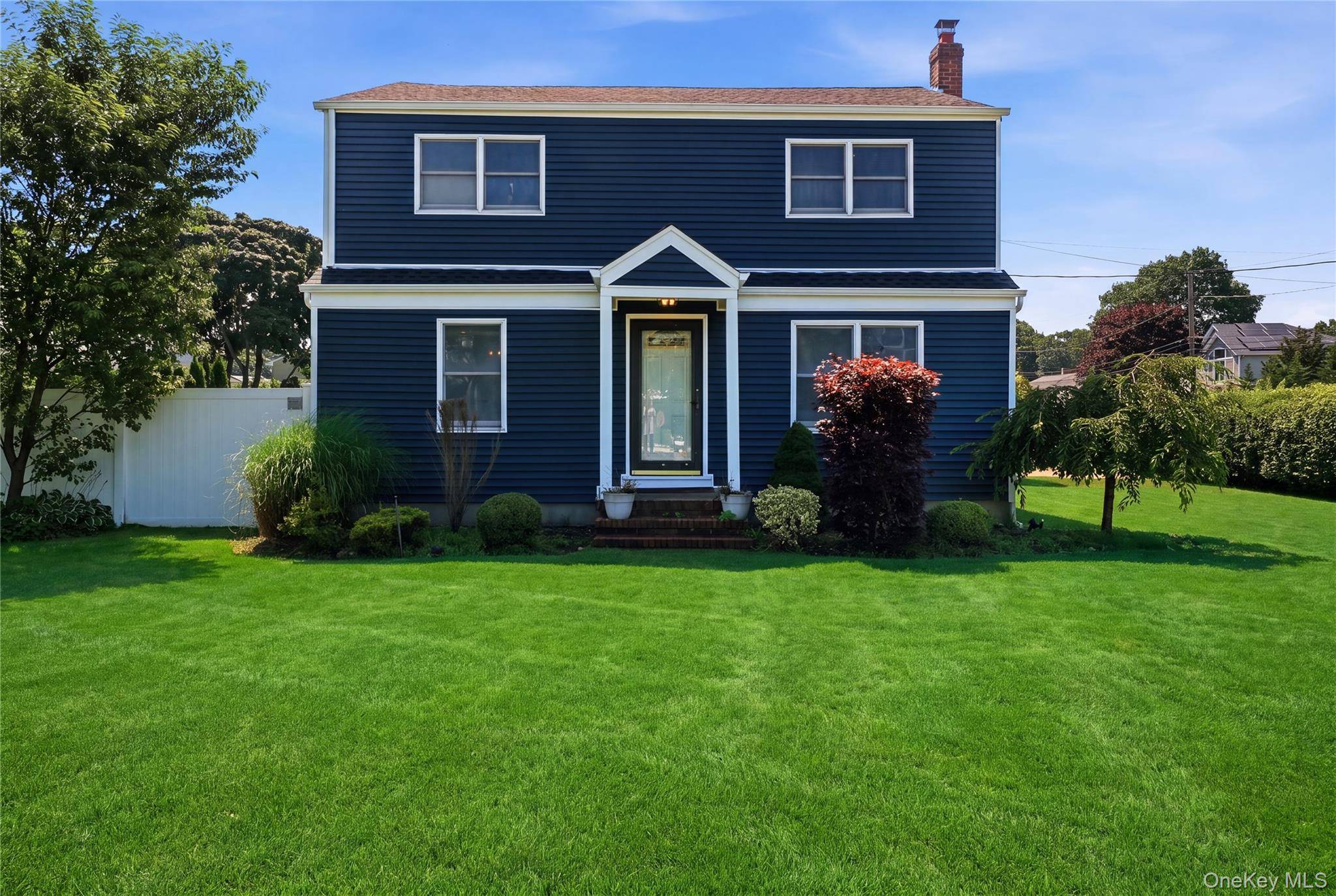 382 Johnson AVE, Bohemia, NY 11716