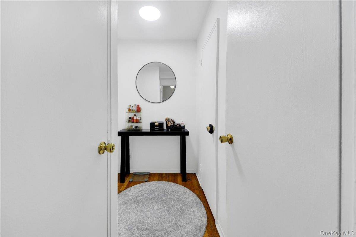 370 Westchester AVE #3M, Port Chester, NY 10573