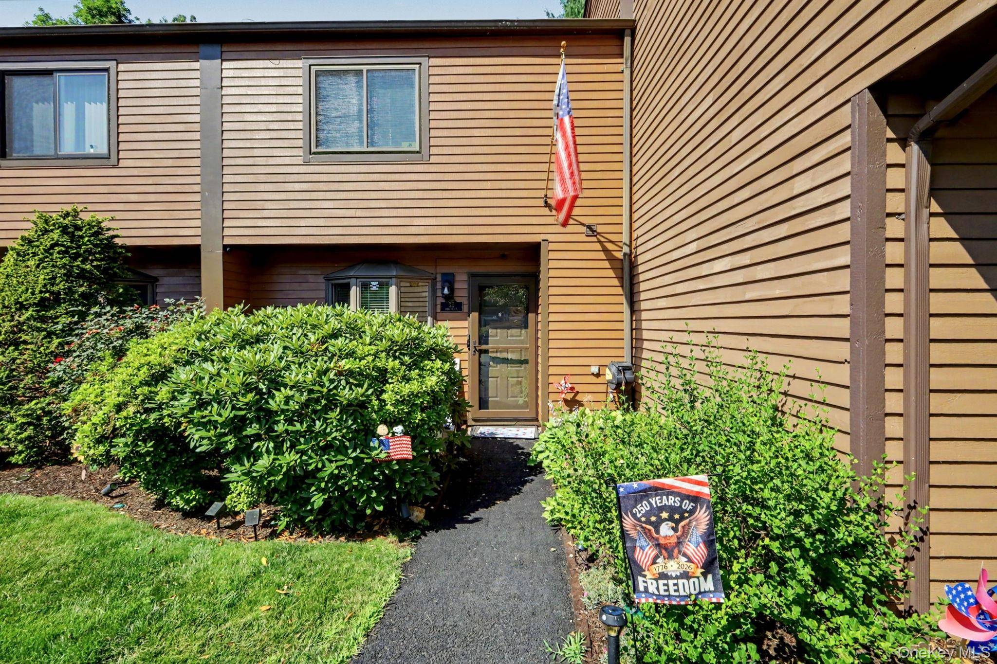 3 Adrian CT #E, Cortlandt Manor, NY 10567