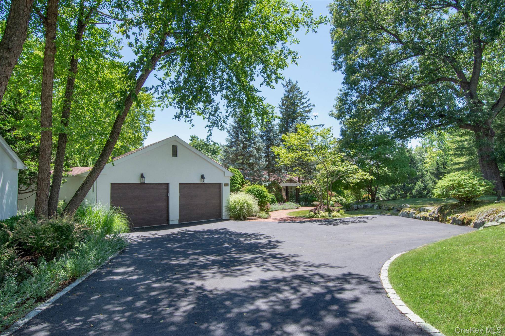 353 Mountain RD, Irvington, NY 10533