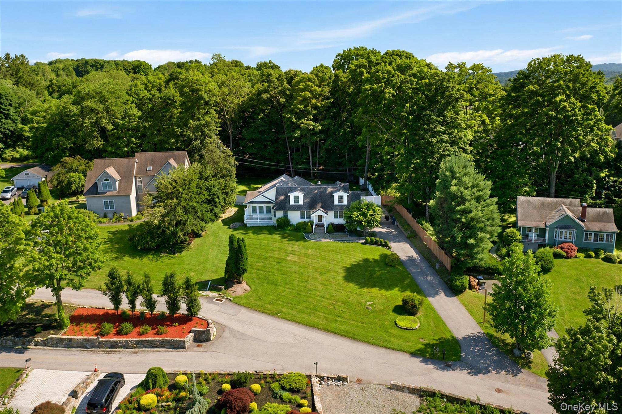 12 Leeside RD, Carmel, NY 10512
