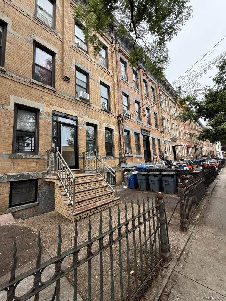 1719 Bleecker ST, Ridgewood, NY 11385