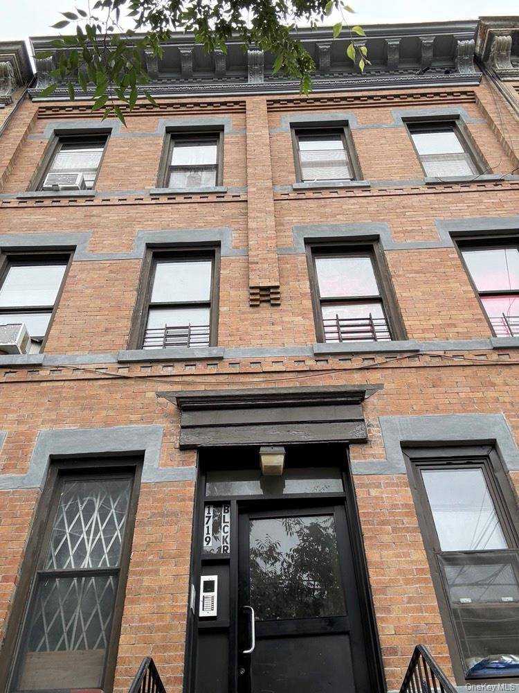 1719 Bleecker ST, Ridgewood, NY 11385
