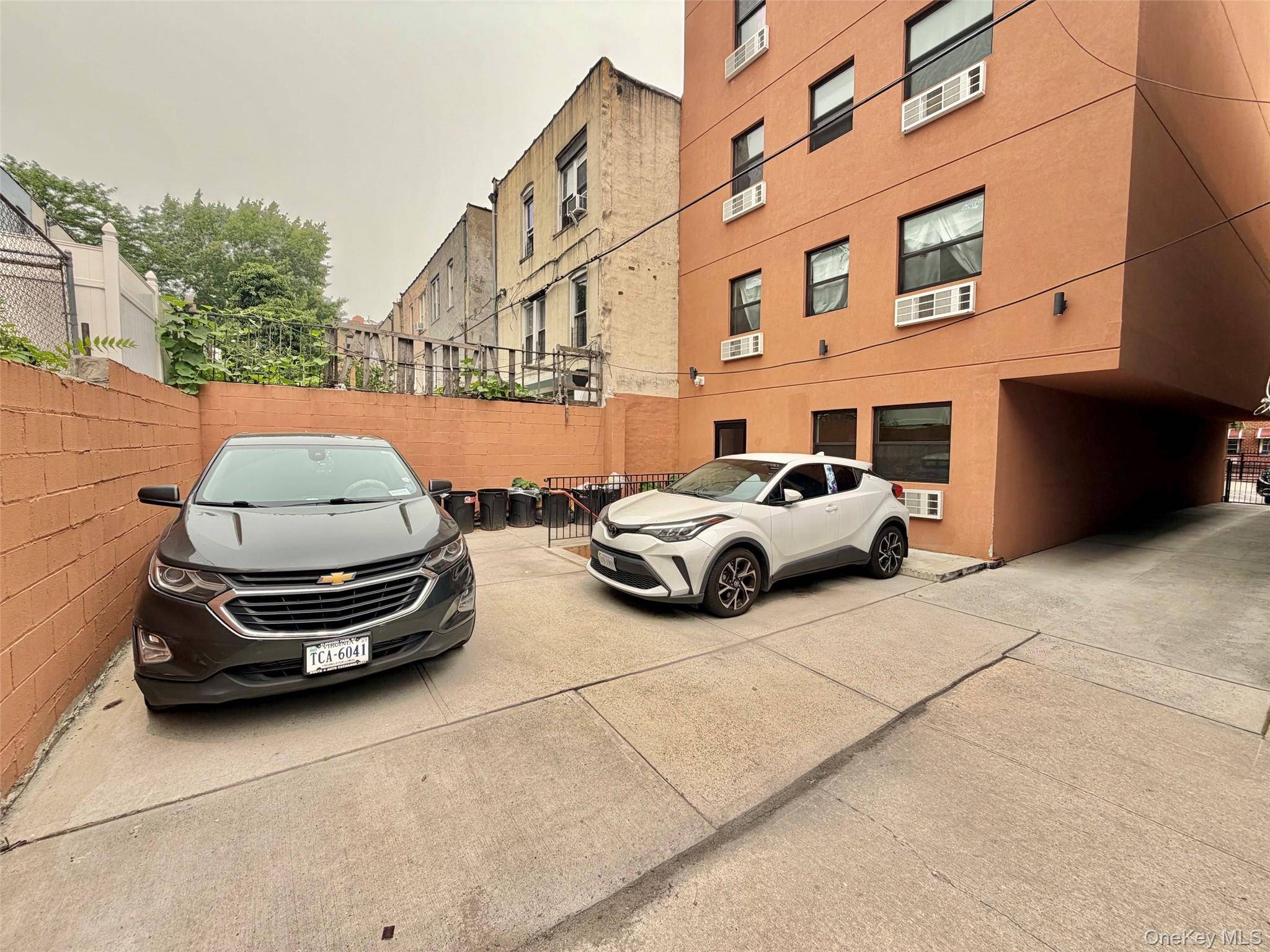 2097 Davidson AVE, Bronx, NY 10453