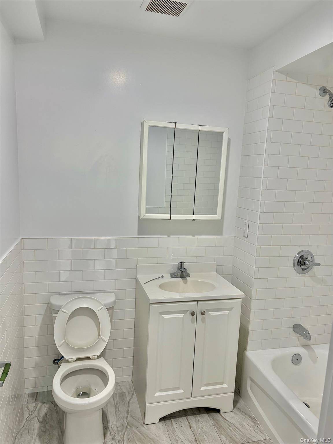 2097 Davidson AVE, Bronx, NY 10453