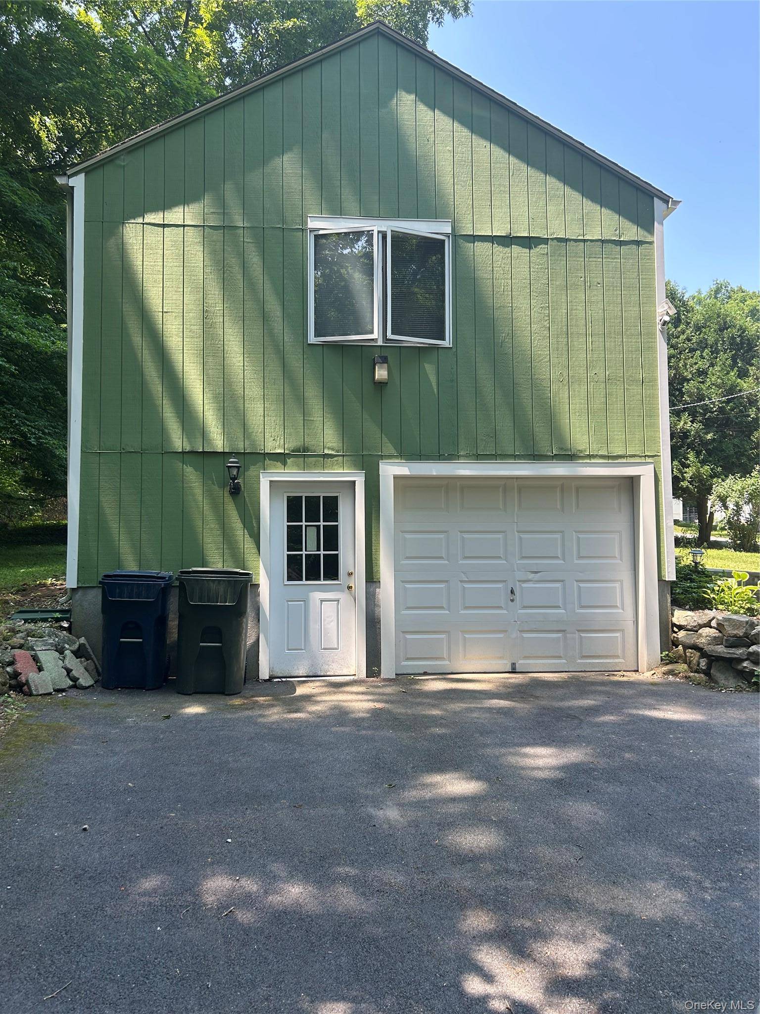 55 Glenacom RD, Mahopac, NY 10541