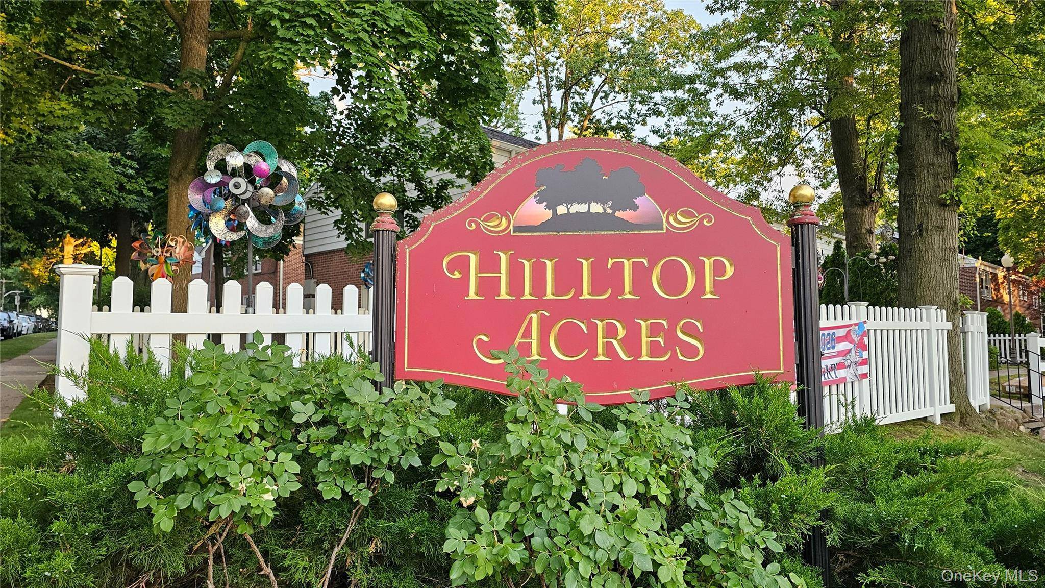 133 Hilltop Acres #133, Yonkers, NY 10704