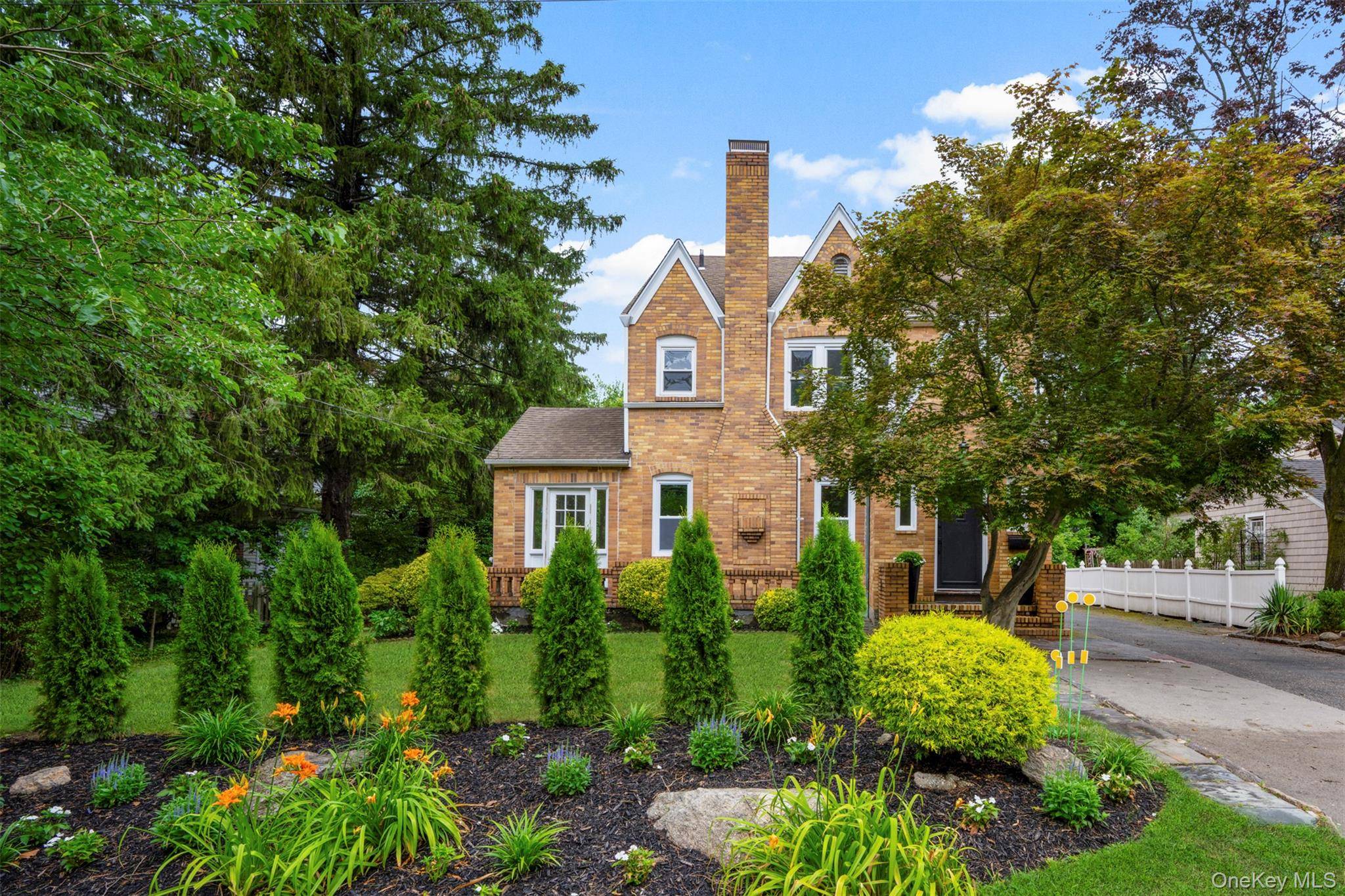 53 Palmer AVE, Scarsdale, NY 10583