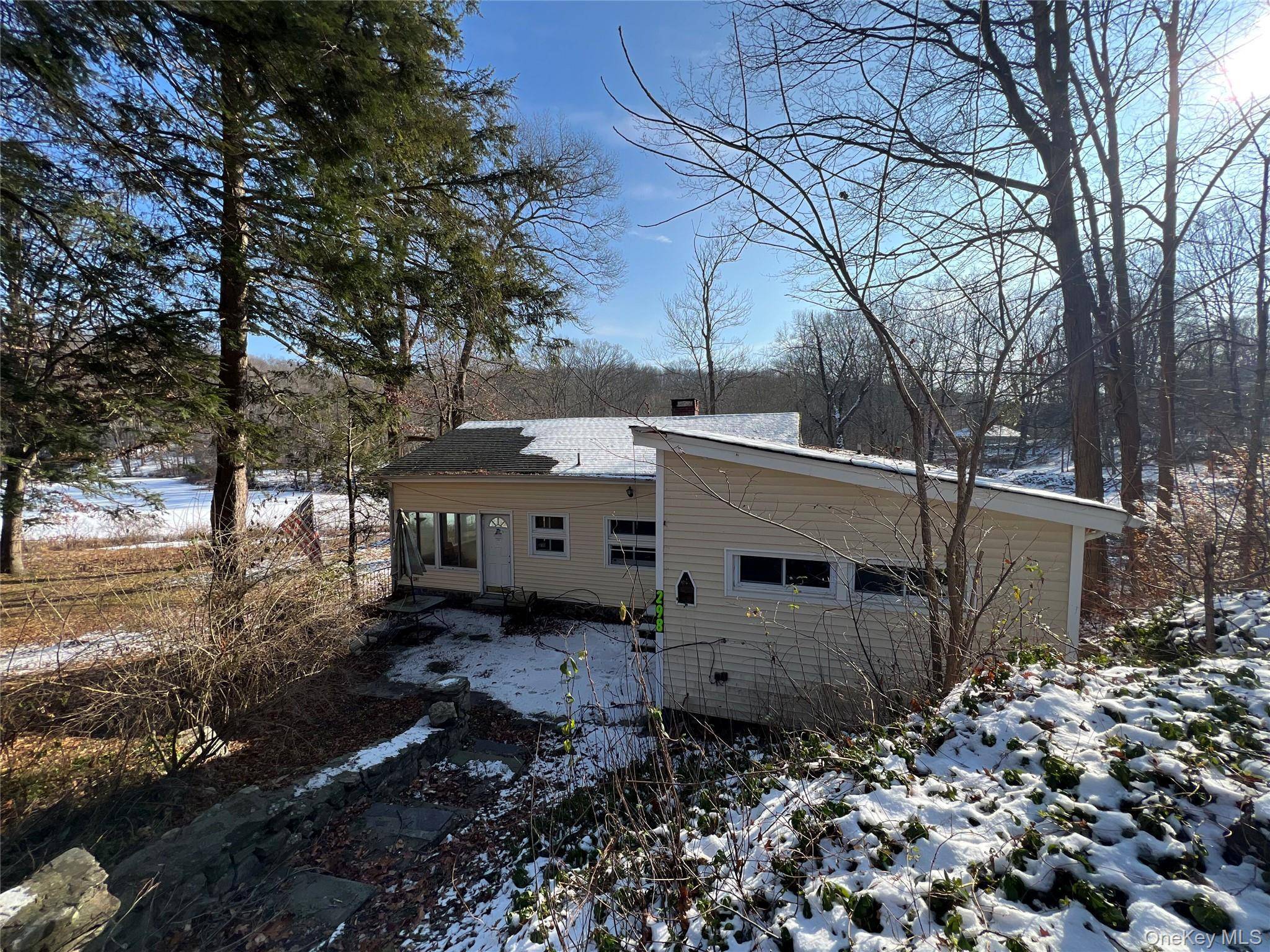 298 Old Albany Post RD, Garrison, NY 10524