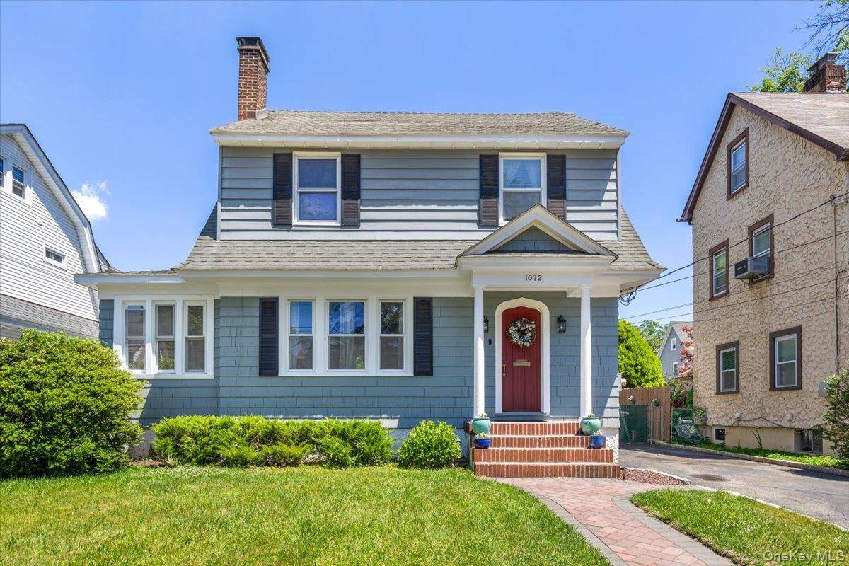 1072 Hunter AVE, Pelham, NY 10803