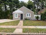 44 Commander AVE, Hempstead, NY 11550