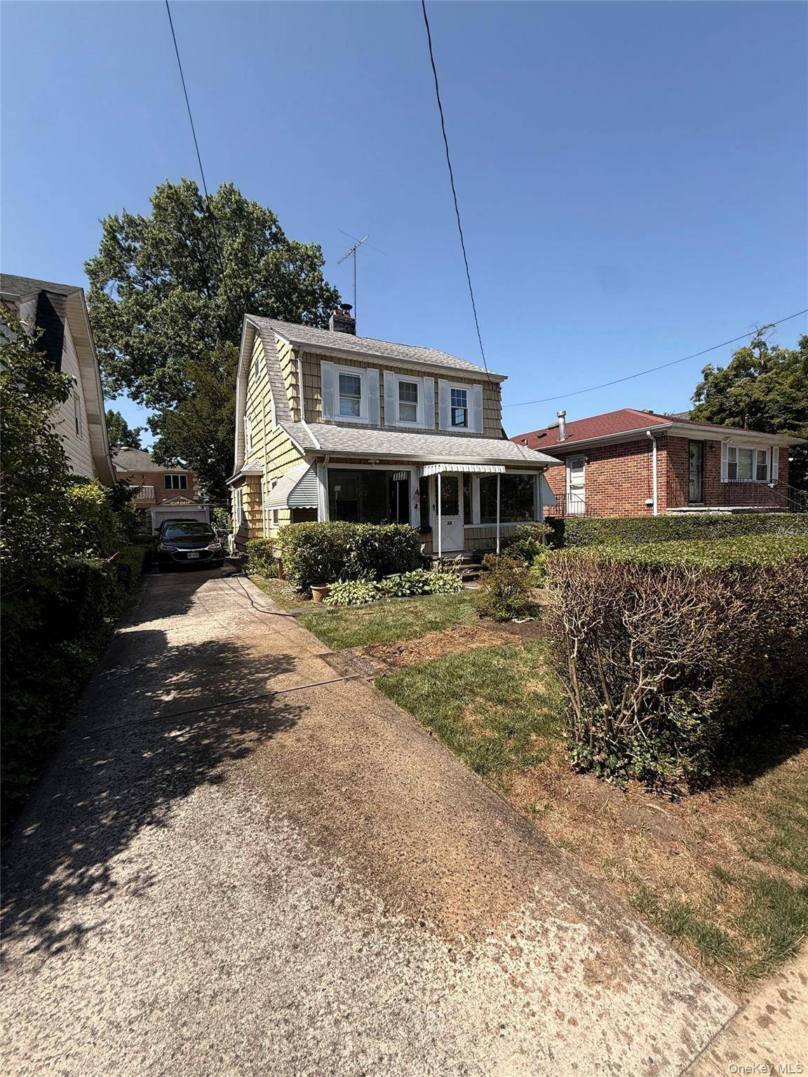 4112 Glenwood ST, Little Neck, NY 11363