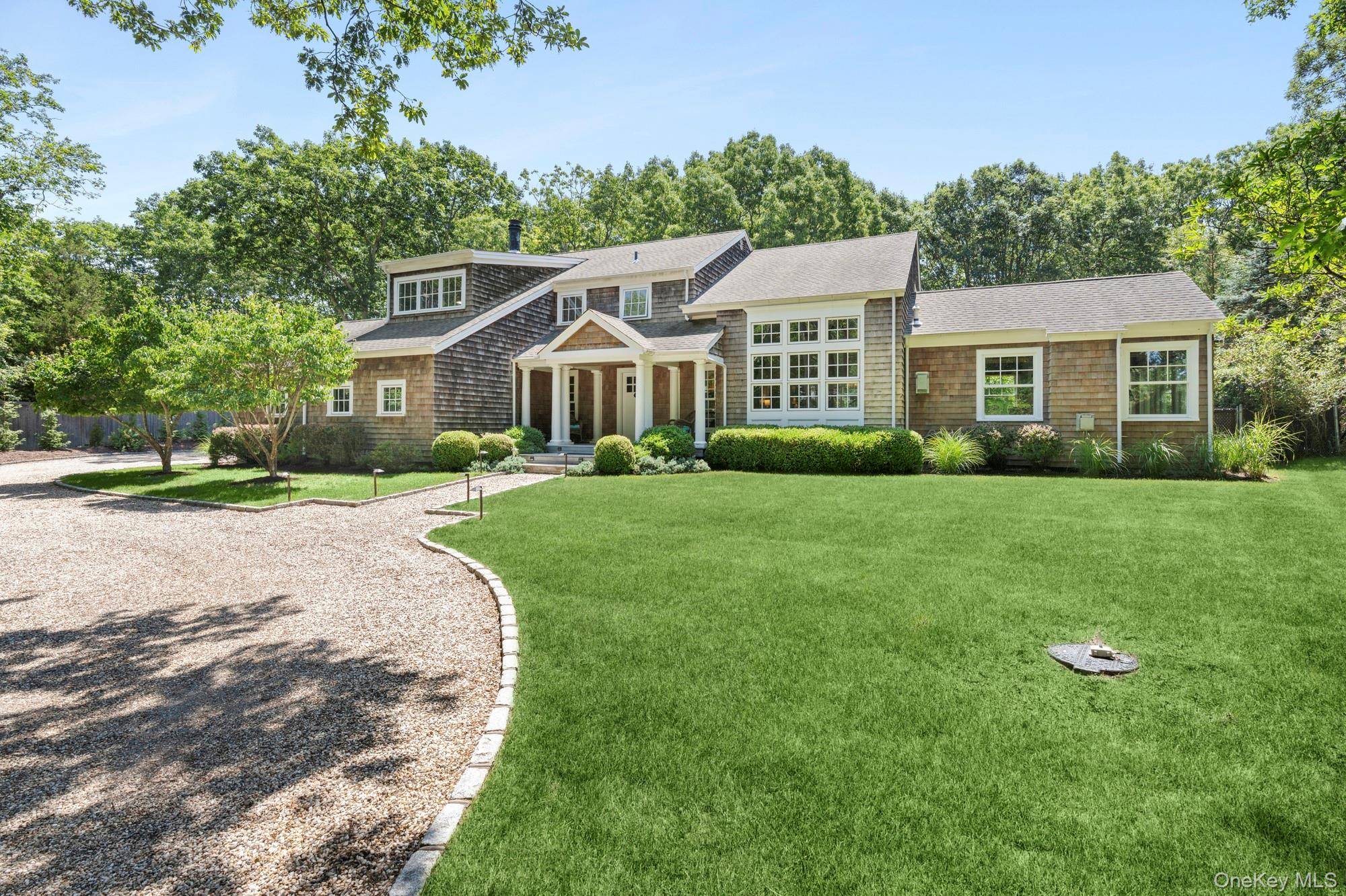 22 Spring LN, Sag Harbor, NY 11963