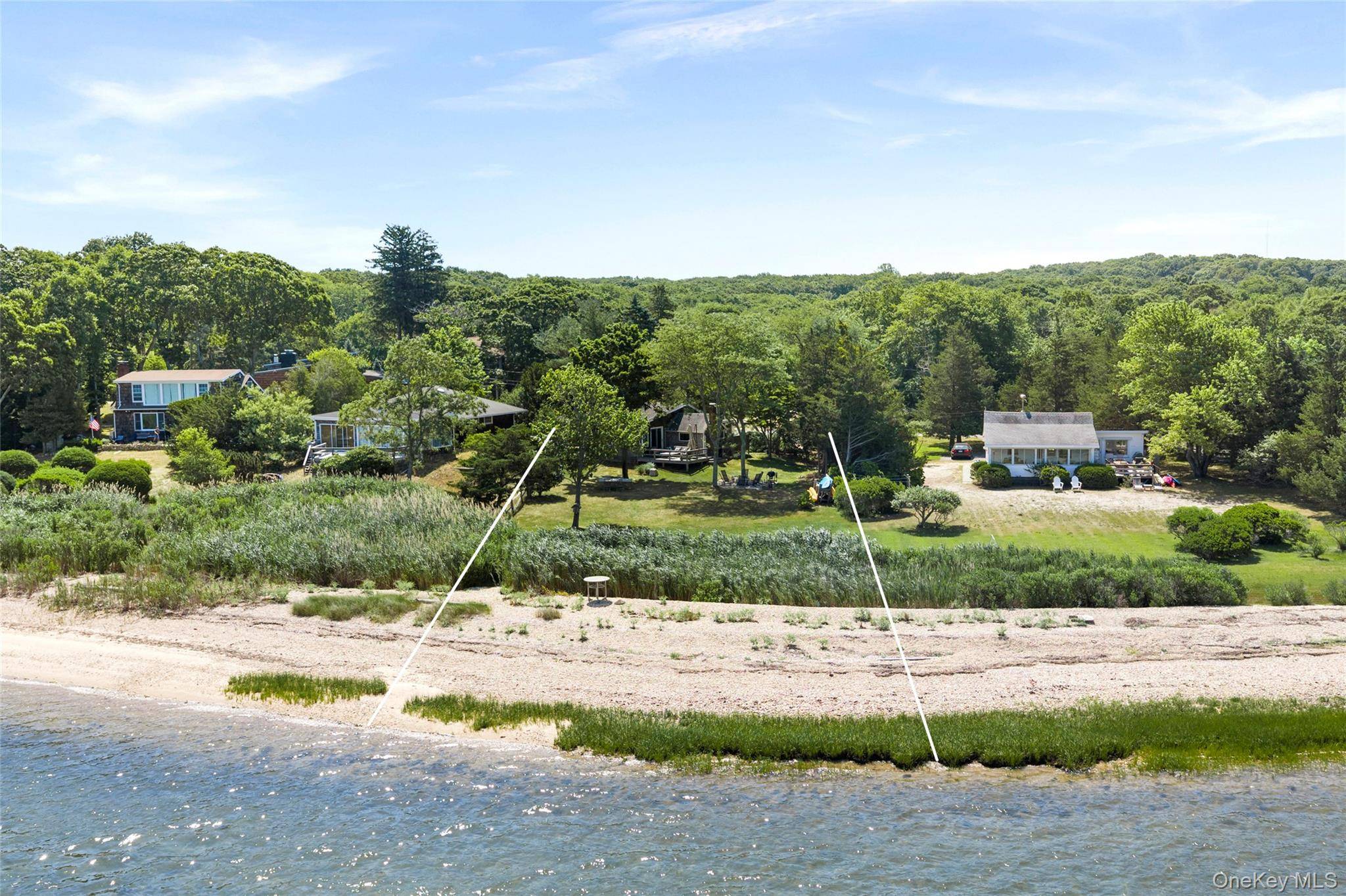 21 Breeze Hill RD, East Hampton, NY 11937