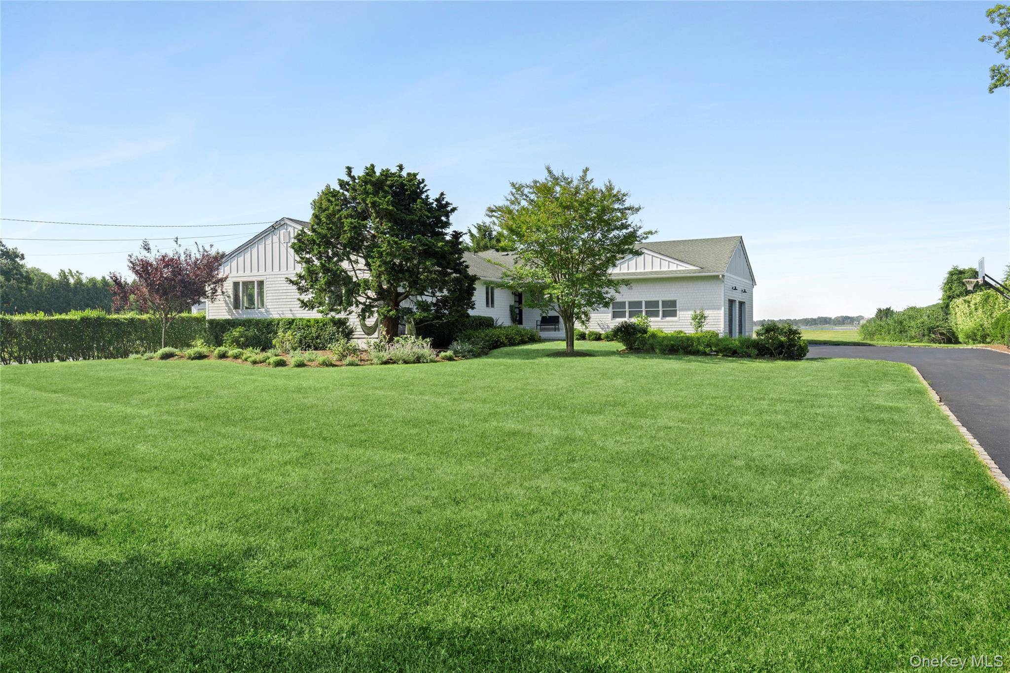 50 Sunset AVE, East Quogue, NY 11942