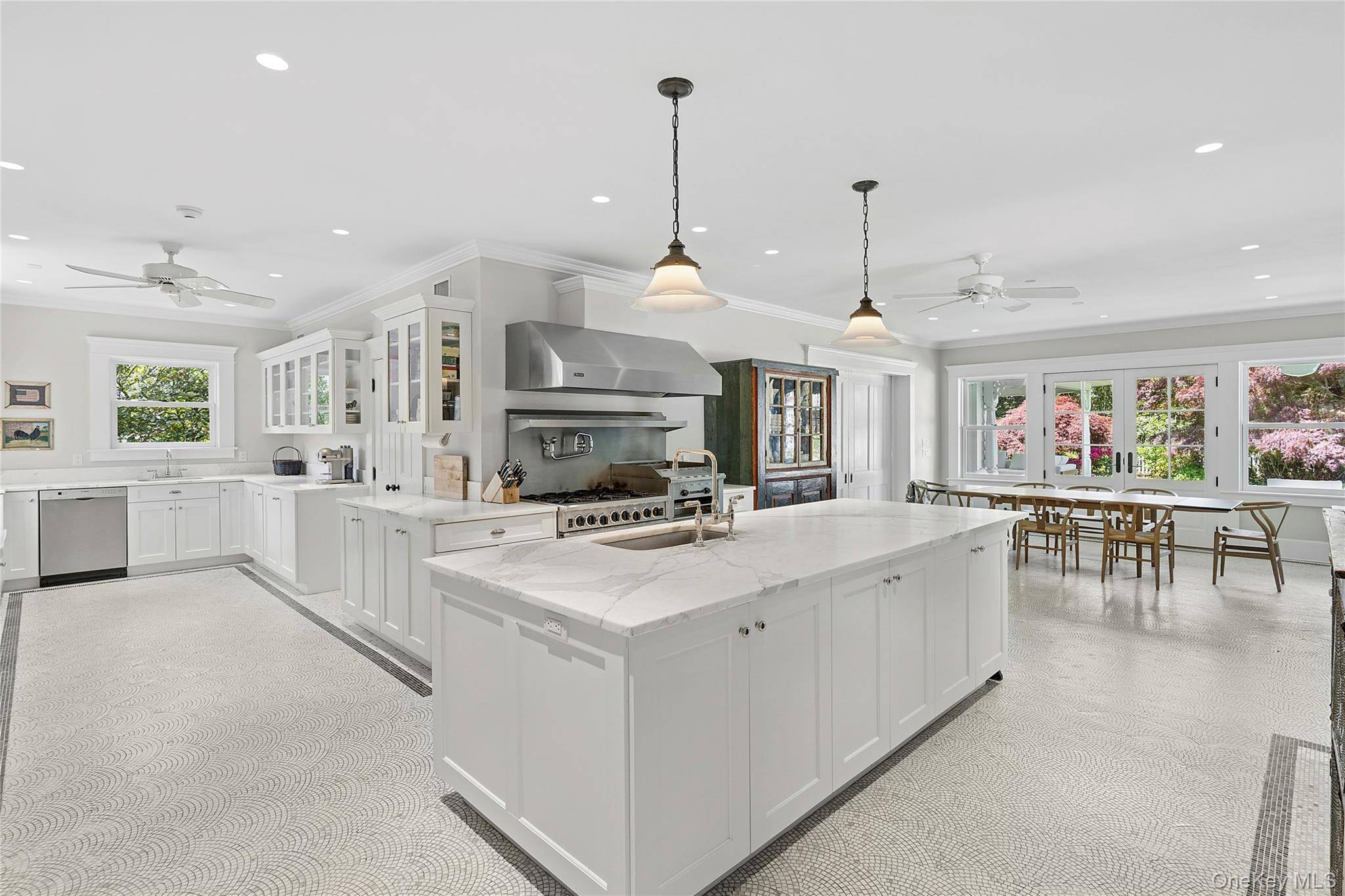 55 Post XING, Southampton, NY 11968