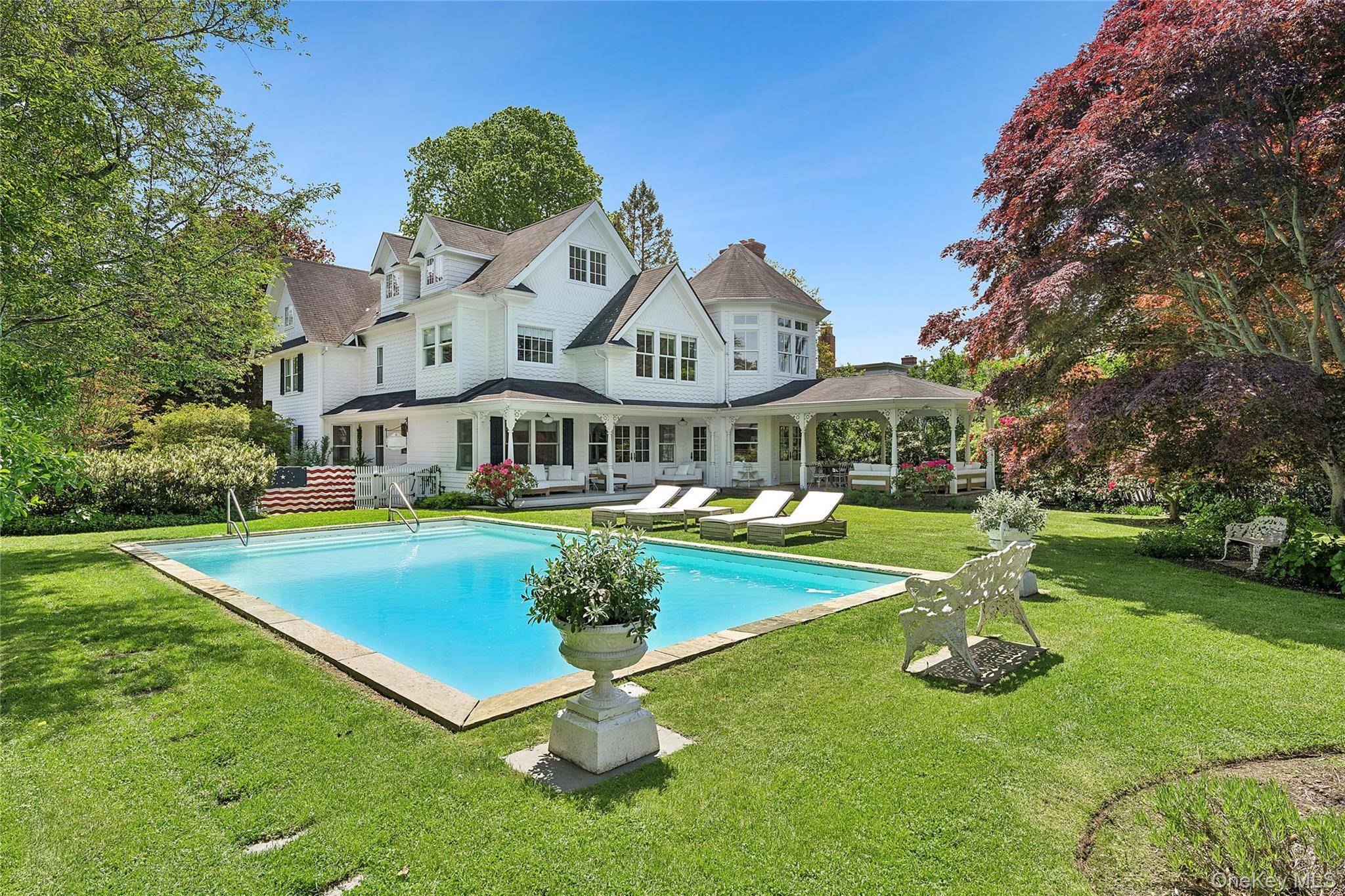 55 Post XING, Southampton, NY 11968