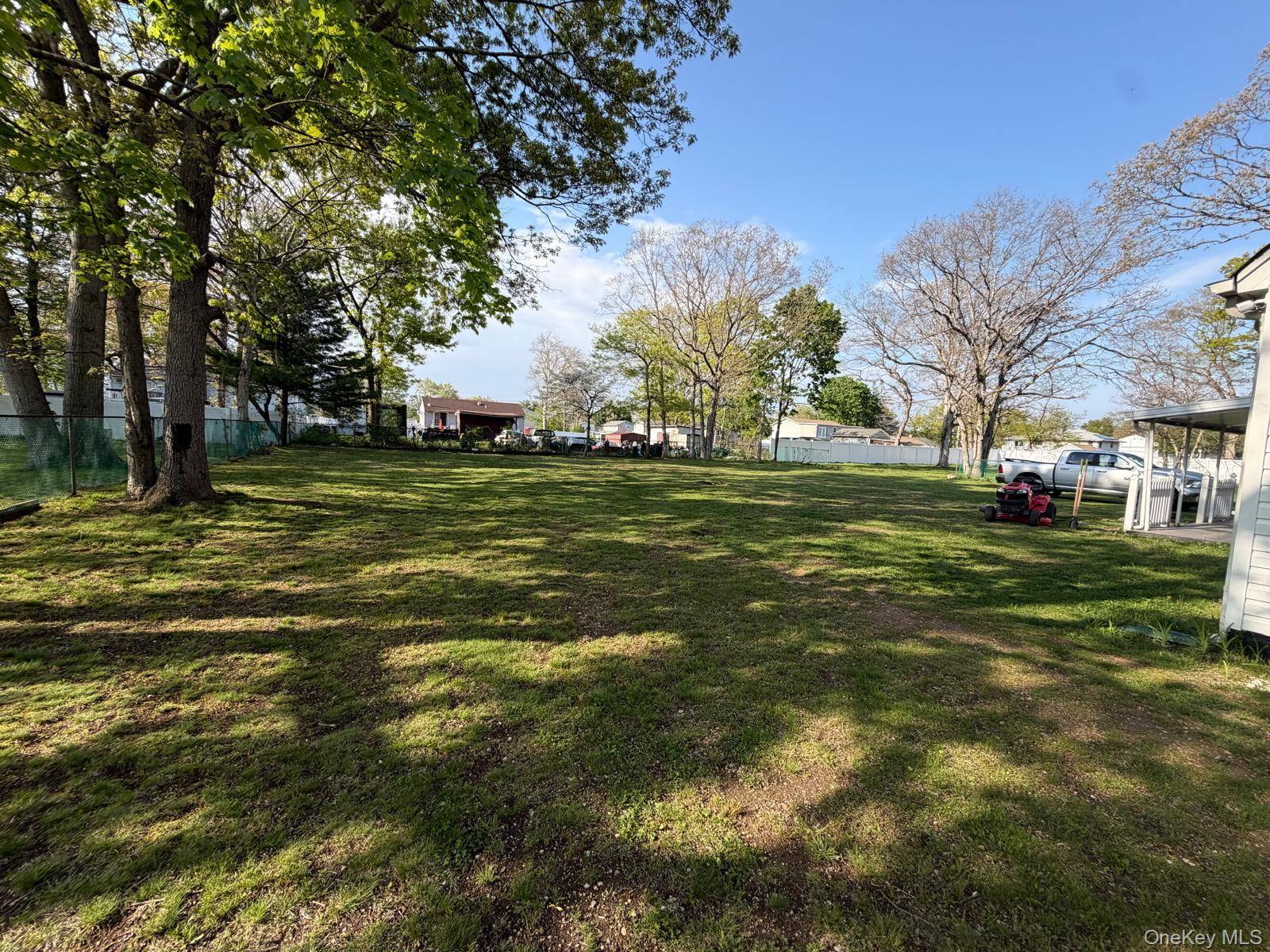 41 Fig ST, Central Islip, NY 11722