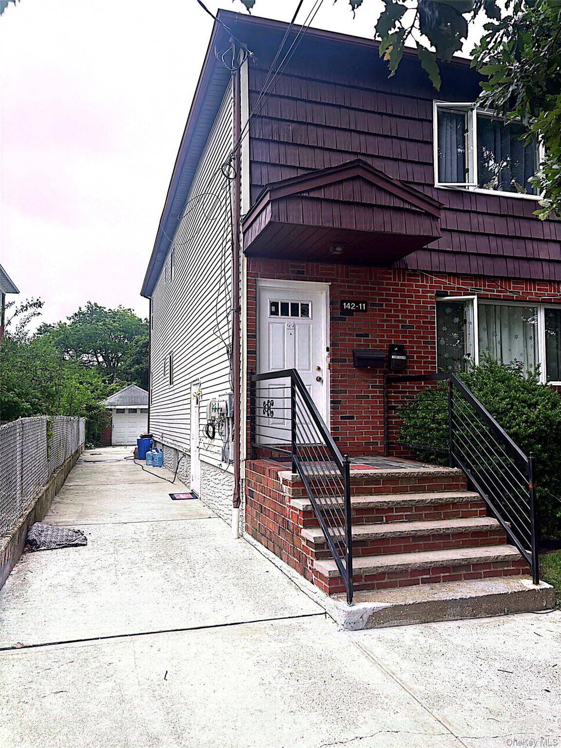 142-11 254th ST, Rosedale, NY 11422