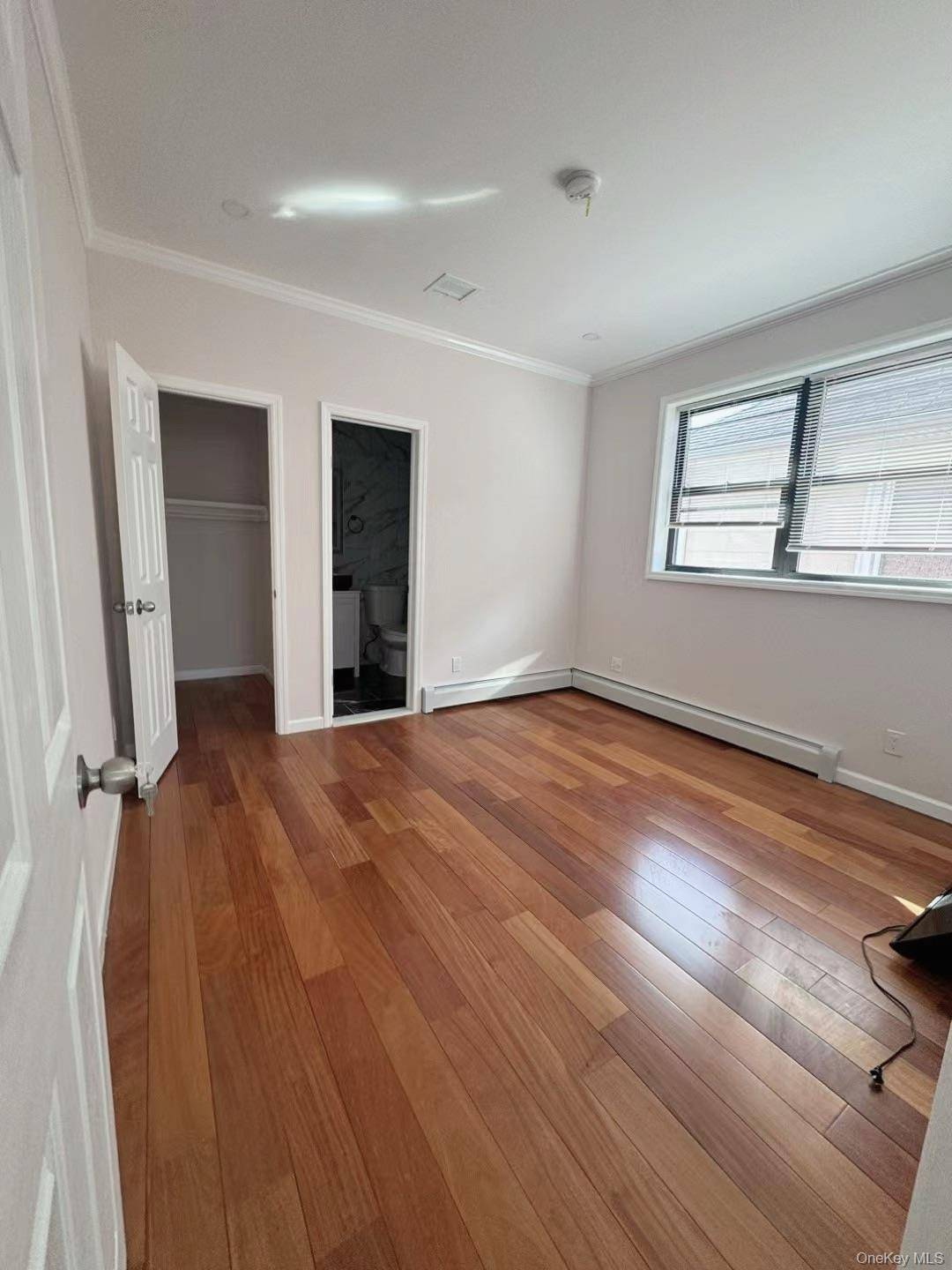 149-20 17th AVE, Whitestone, NY 11357