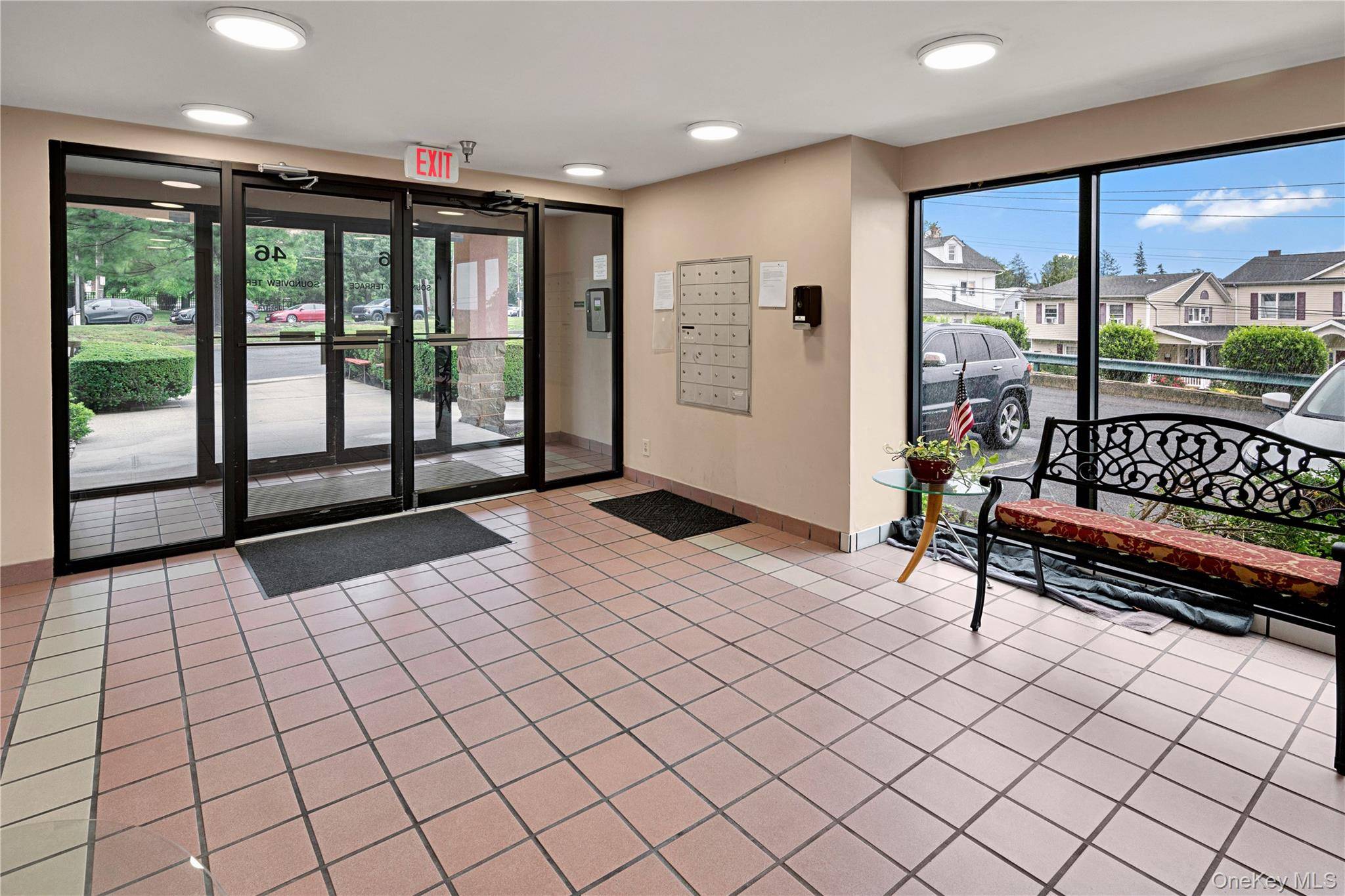 46 Union ST #2C, New Rochelle, NY 10805