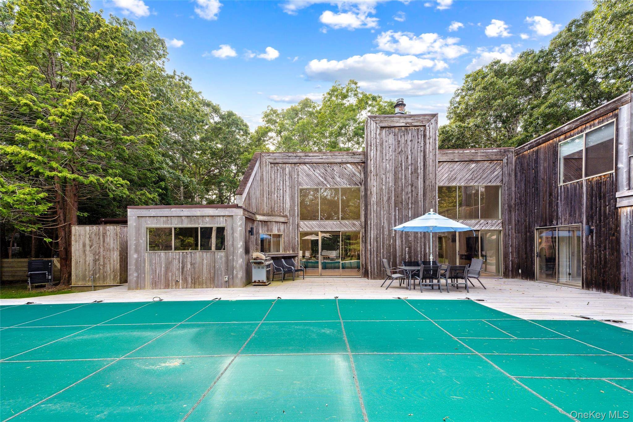 26 Woodland WAY, Quogue, NY 11959