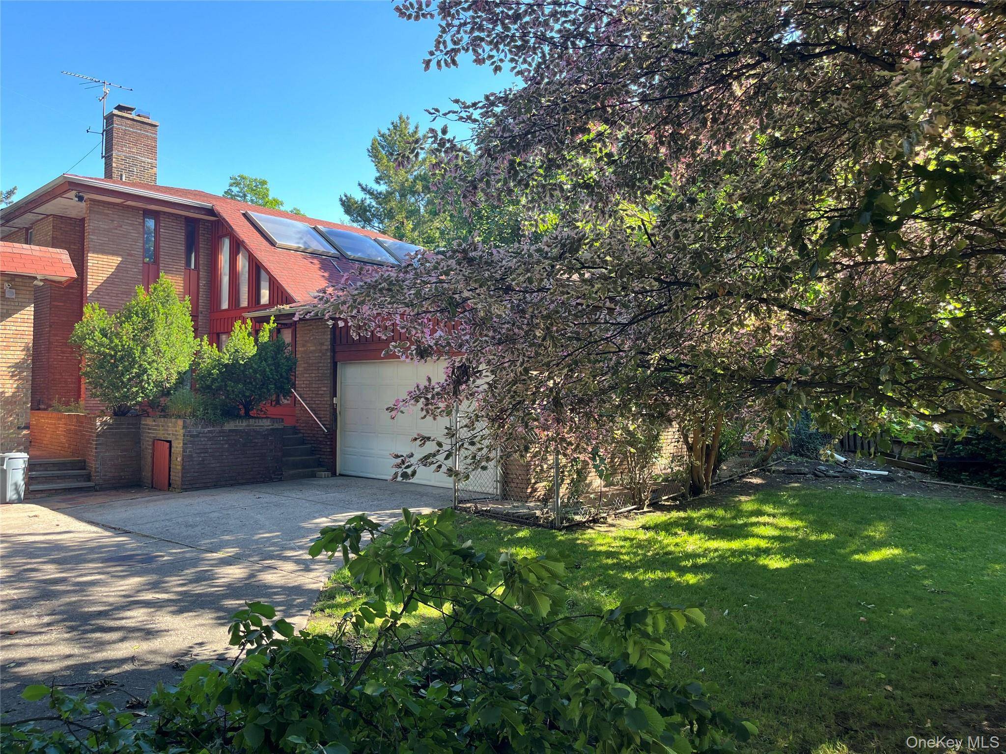 1-11 147th ST, Whitestone, NY 11357