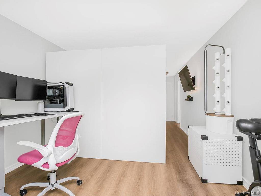 4901 Henry Hudson Pkwy #8N, Bronx, NY 10471
