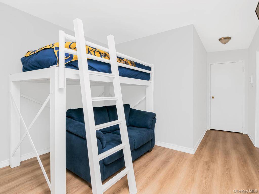 4901 Henry Hudson Pkwy #8N, Bronx, NY 10471