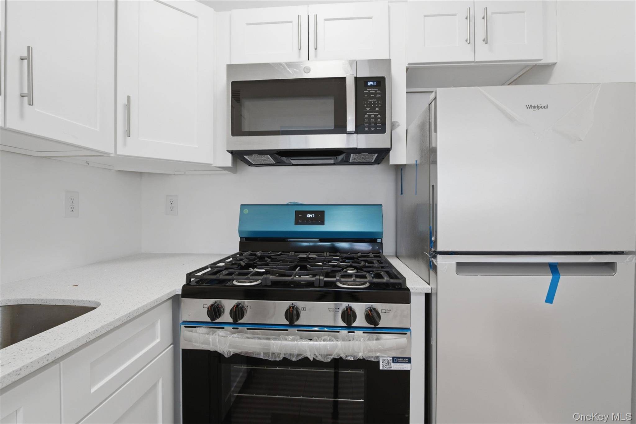 671 Bronx River RD #2N, Yonkers, NY 10704