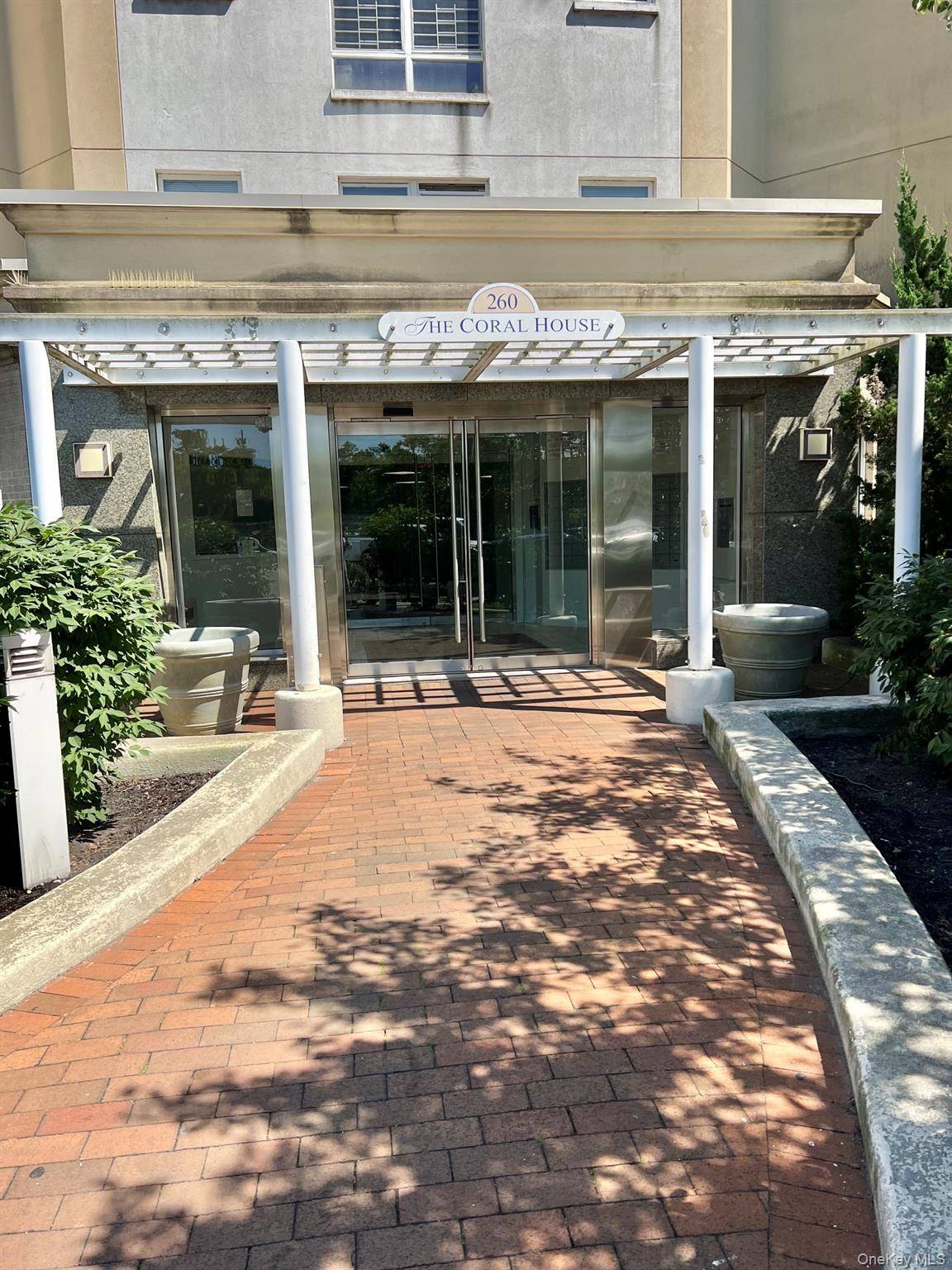 260 Beach 81st ST #3N, Rockaway Beach, NY 11693