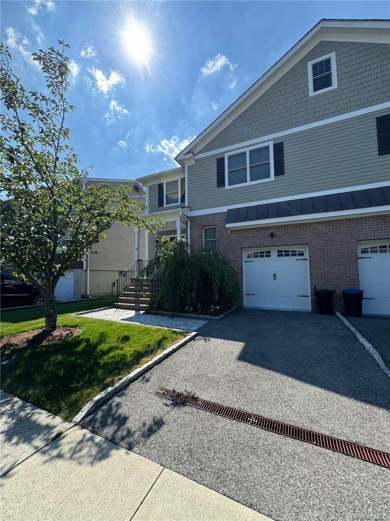 4 Rose AVE, Harrison, NY 10528