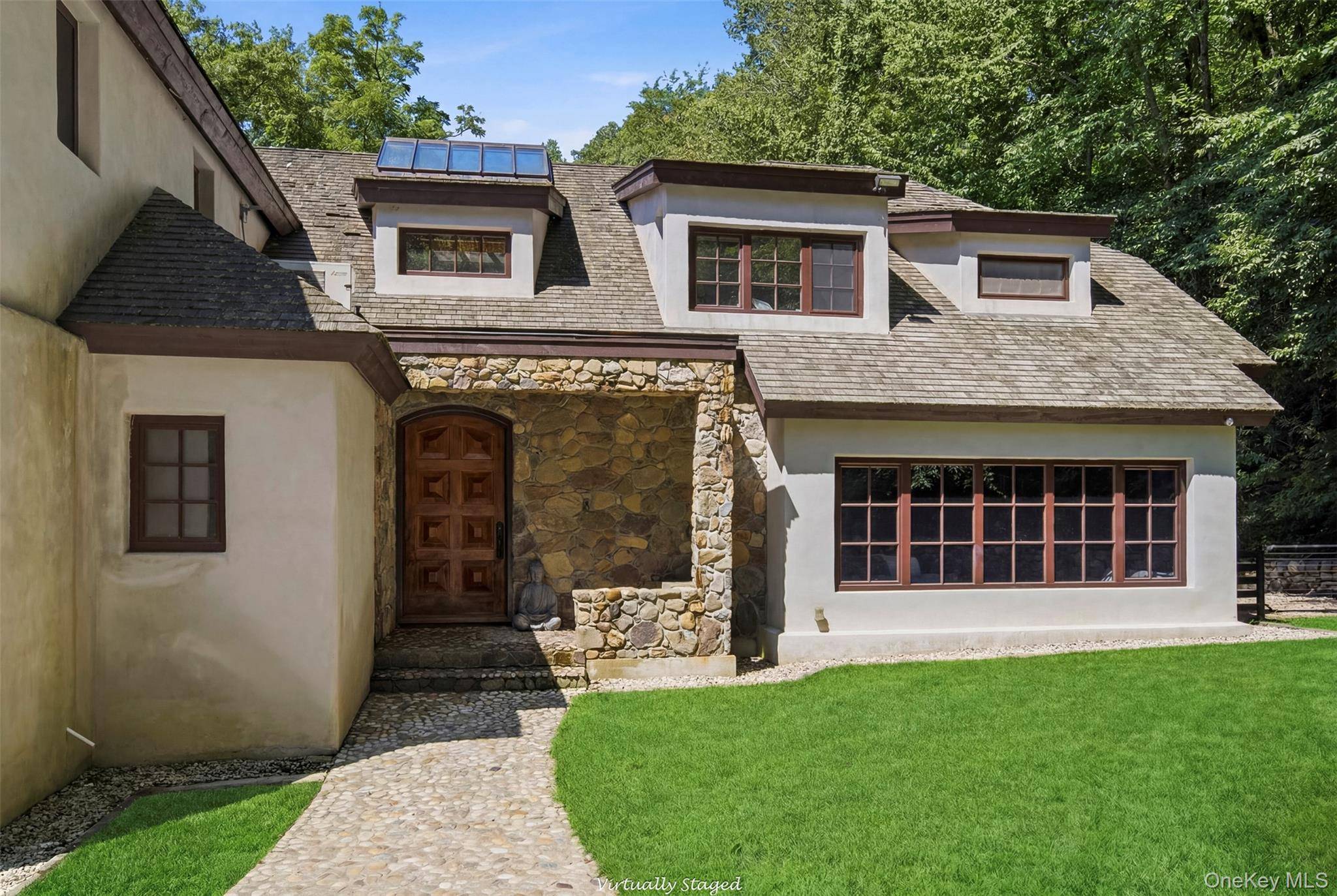 36 Spring ST, Cold Spring Harbor, NY 11724