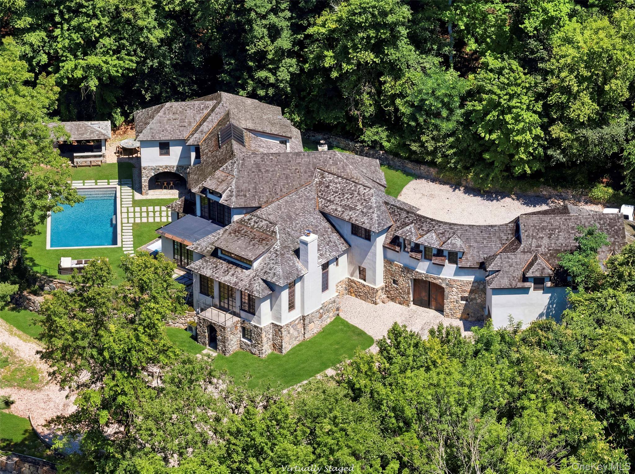 36 Spring ST, Cold Spring Harbor, NY 11724