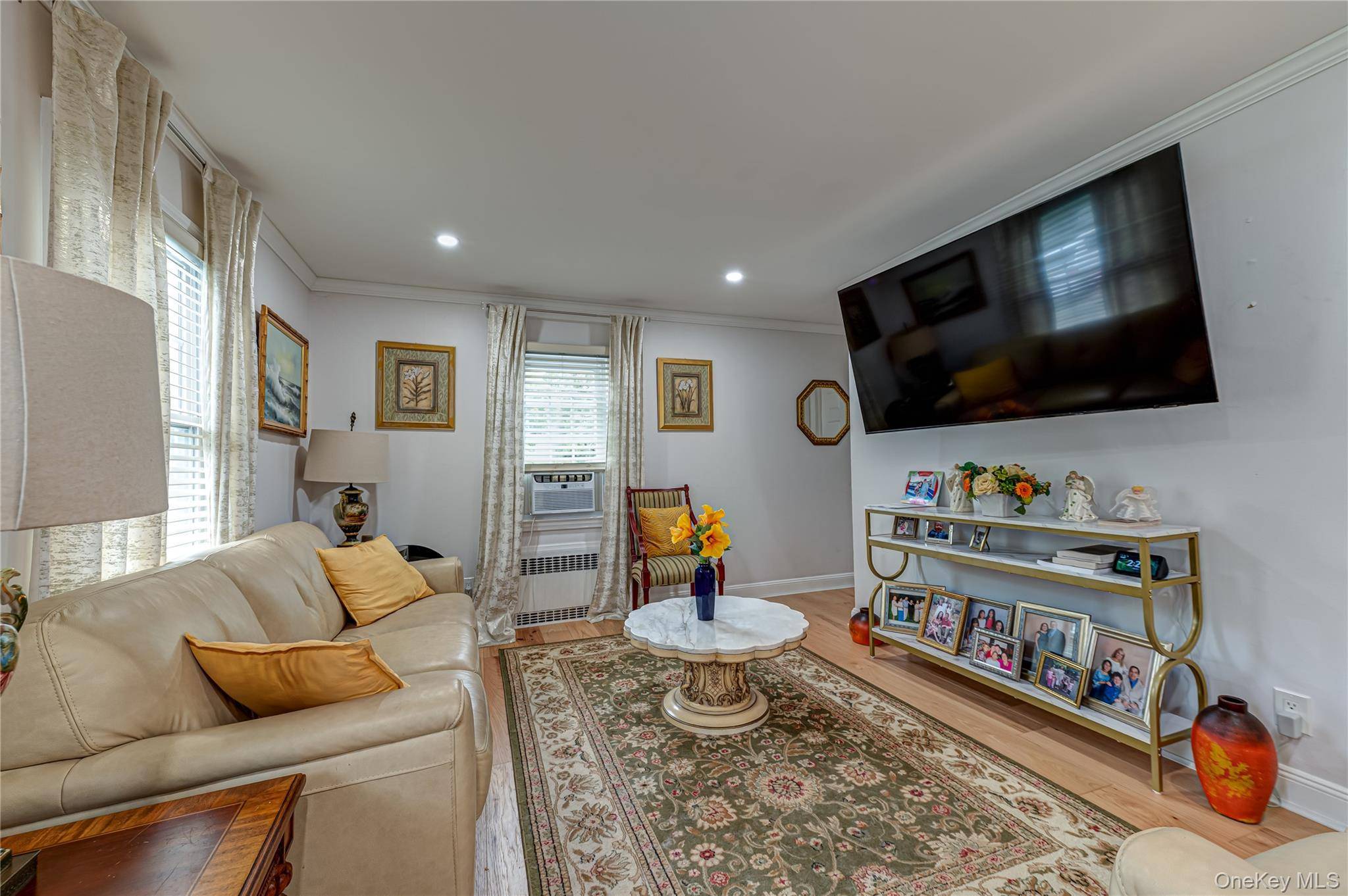 309 Laurel RD, Northport, NY 11768